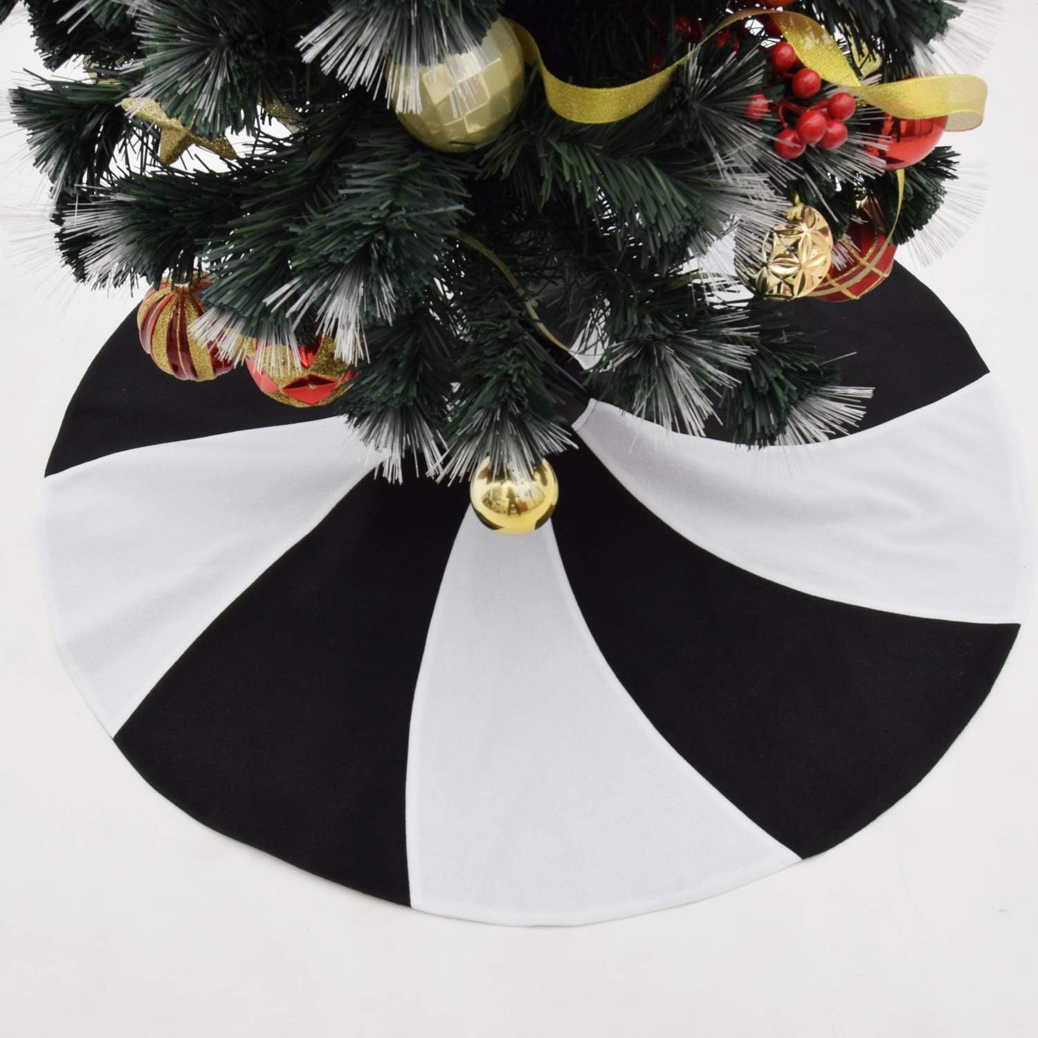 Gireshome 50" Black & White Polar Fleece Lollipop Design Christmas/Halloween Tree Skirt