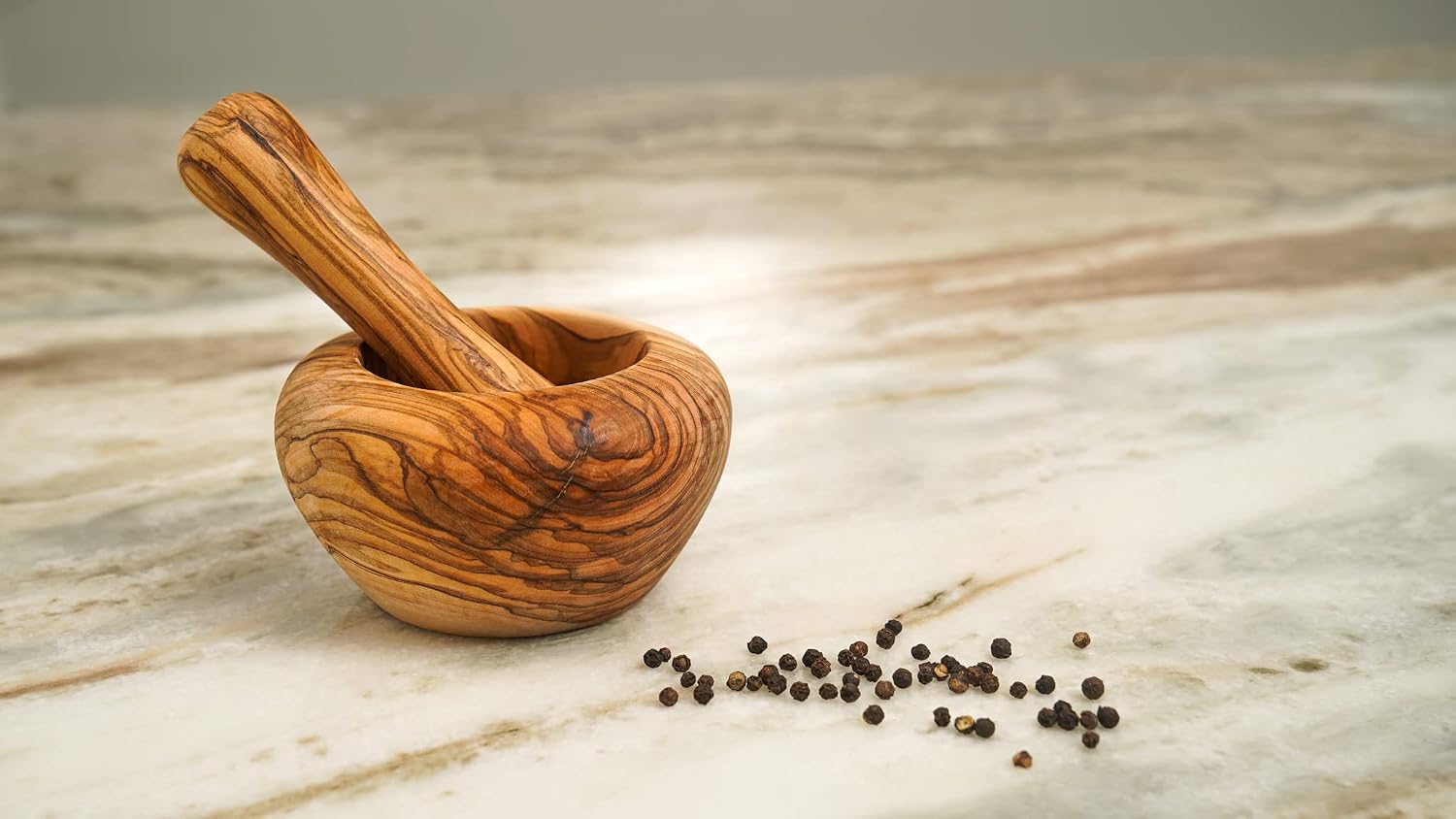 Lipper International 6212 Olive Wood Mortar and Pestle Set for Grinding Herbs and Spices