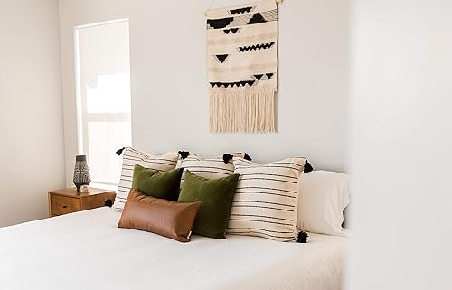 Miniatura 3 de Woven Nook - Funda de almohada lumbar decorativa moderna y lujosa de 12 x 26 pulgadas - Calidad duradera y lavable a máquina - Diseño Milo - Marrón