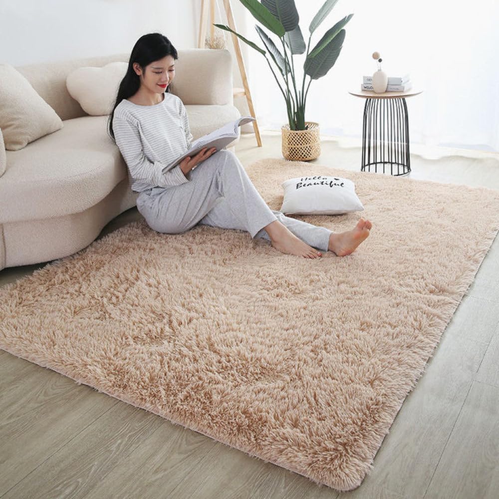 Tapis en fourrure camel 160x200 cm grand format style nordique pour le salon