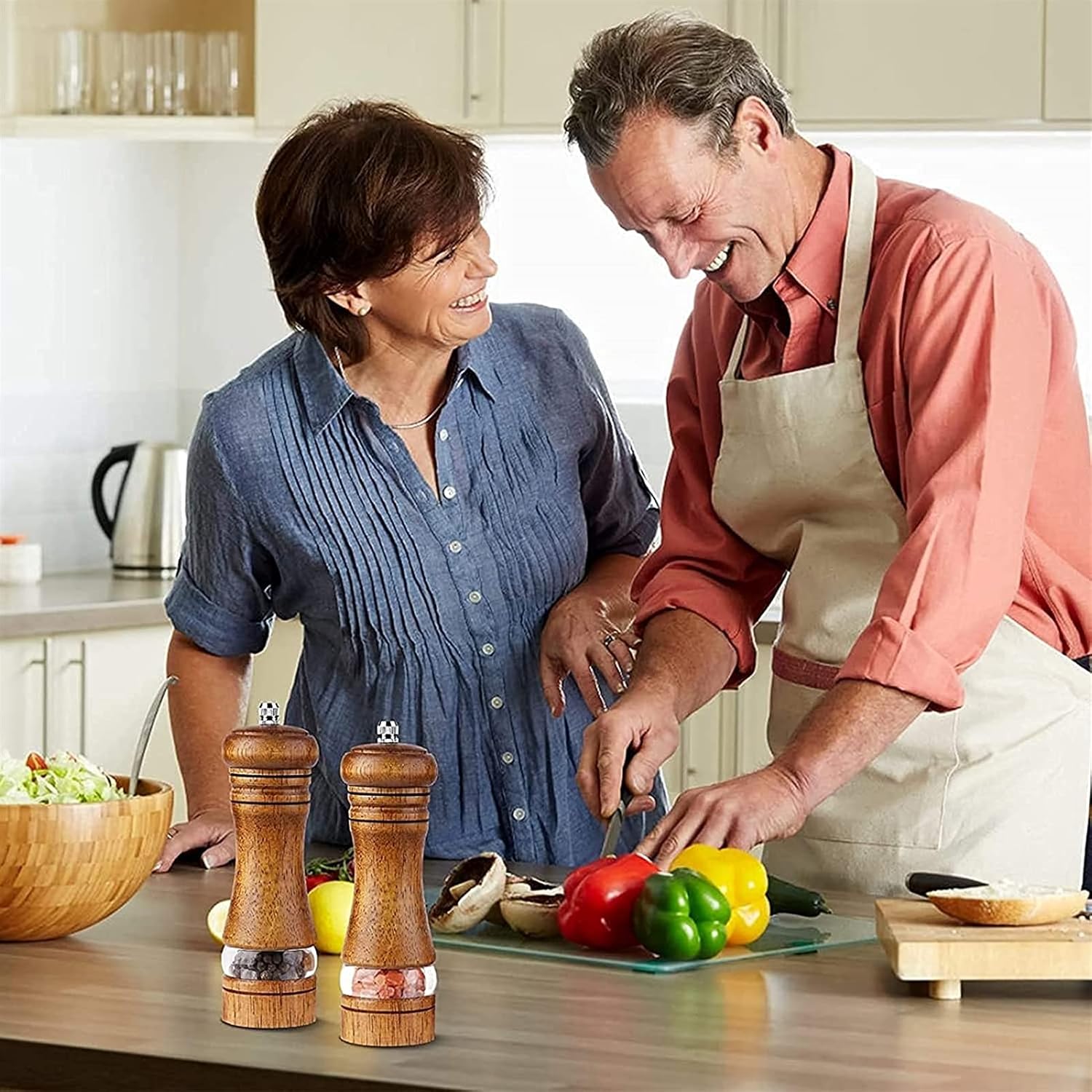 Salt and Pepper Grinder Mills Set,Wooden Manual Refillable Salt and Pepper Shakers,with Adjustable Coarseness Ceramic Grinder,for Sea Salt,Chili,Sesame,2Pack Grinding