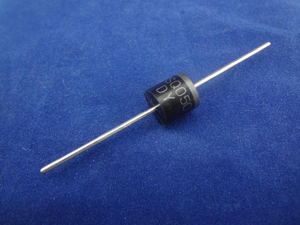20 Diodi Schottky 10SQ050 10A 50V In R-6 – Per Rettificatori, Regolatori E Gestione Energia