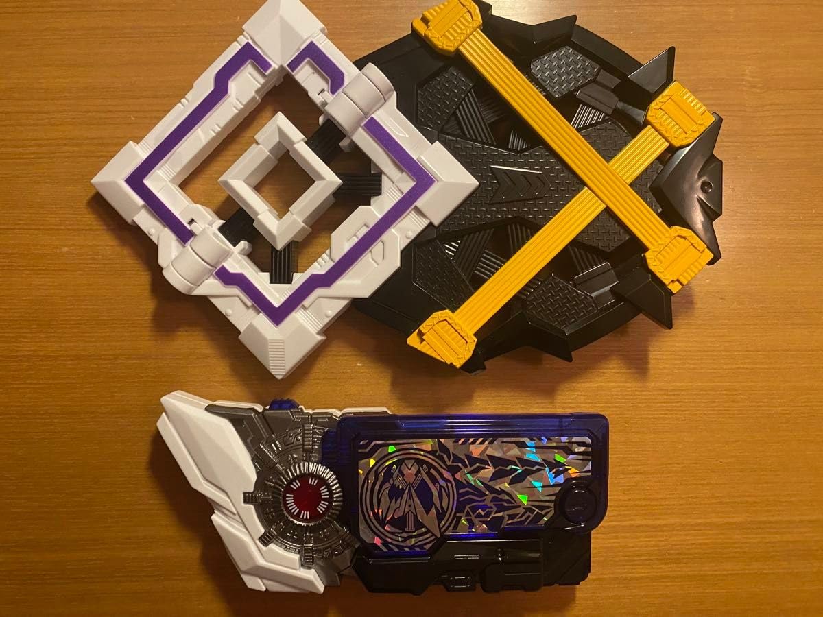 Amazon.co.jp: DX アークスコーピオンプログライズキー 絶滅ドライバー