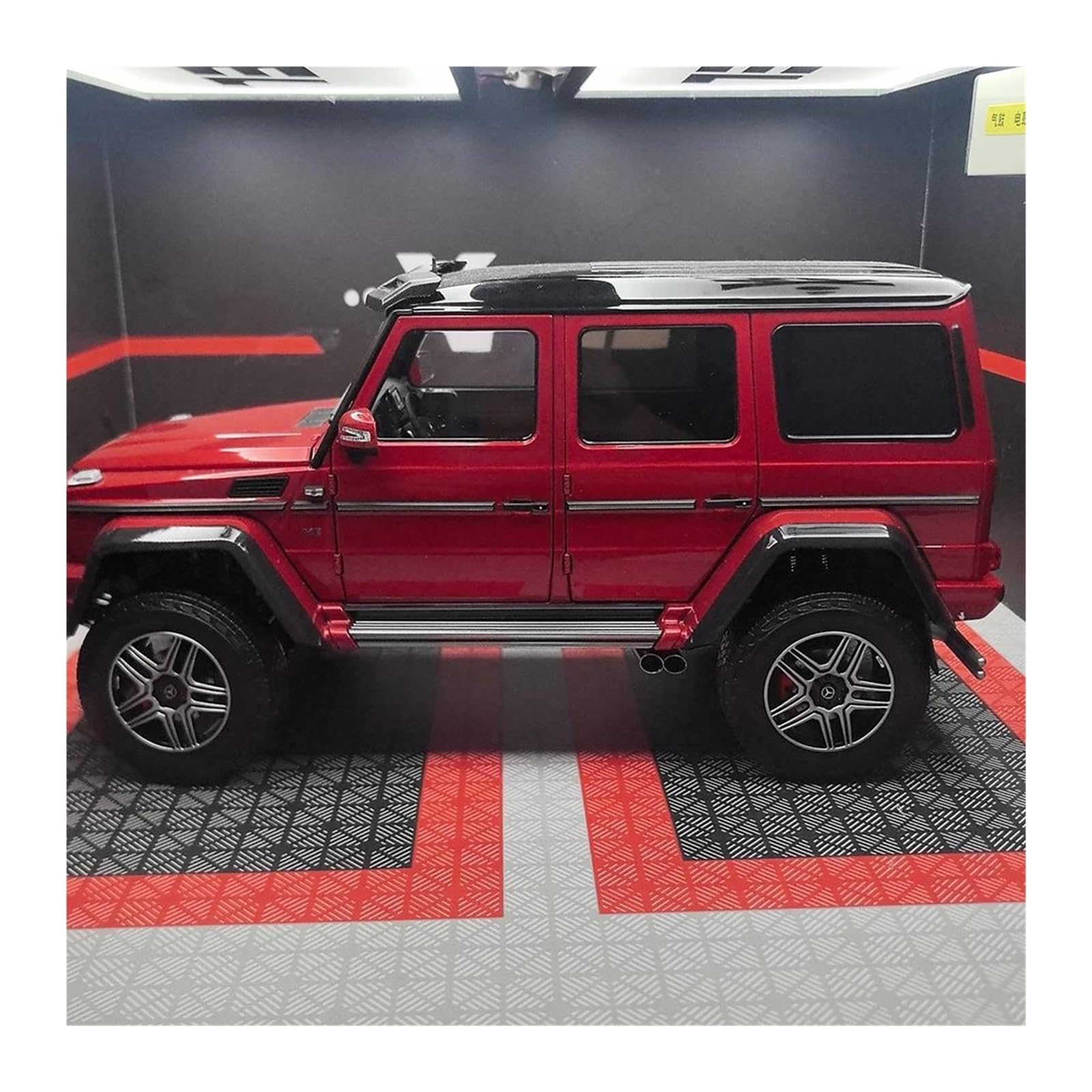 Auto In Miniatura 1 18 Per Mercedes-Benz G500 4 * 4 Spring Festival Special Edition Simulazione Modello Di Auto In Lega Pressofusa Hobby Static Display