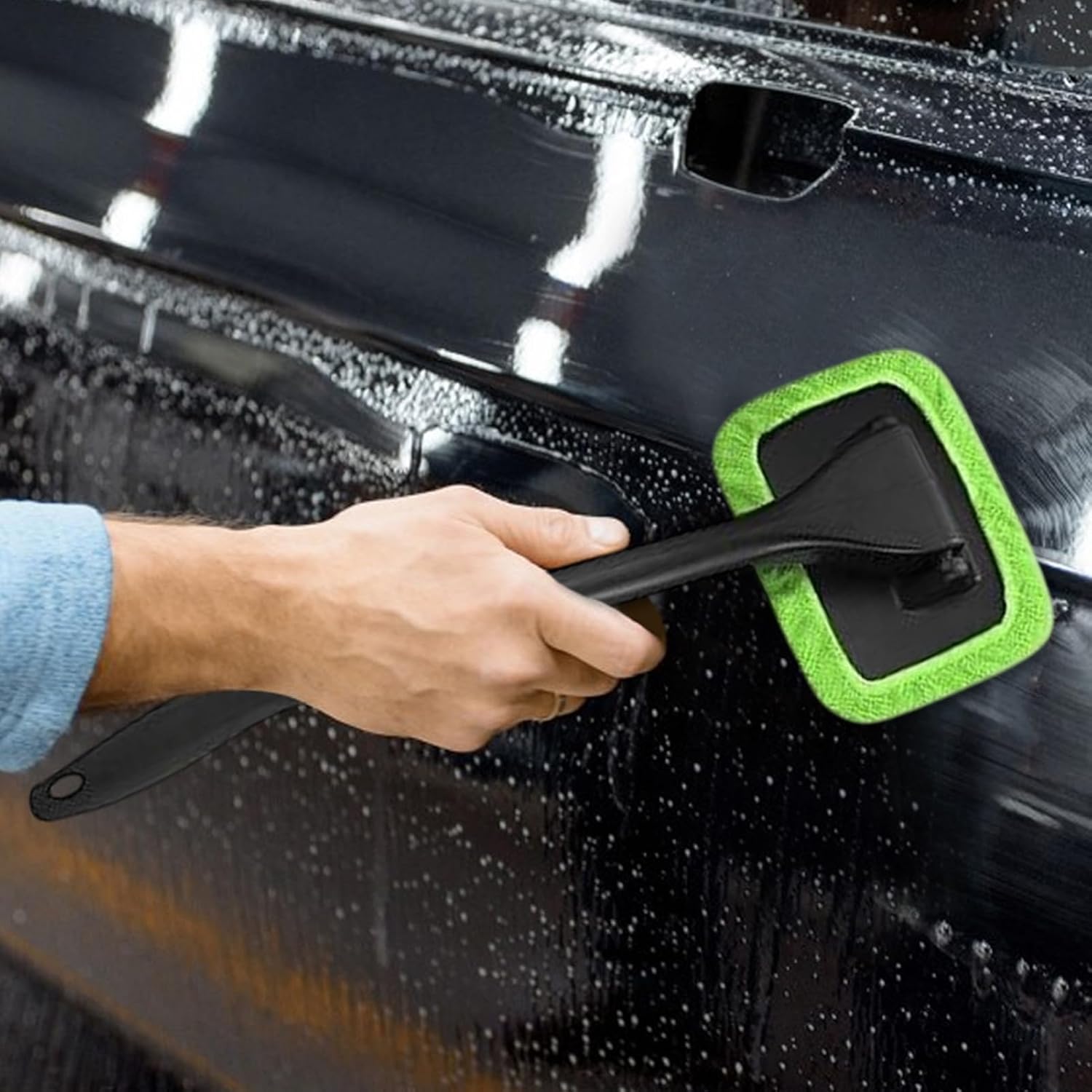Rotating Car Mop, Microfiber Window Tool, 5pcs Reusable Cleaning Pads with Brush and Squeegee Feature, Interior Glass Cleaner for Vehicles, Handy Auto Tool, Car Maintenance Accessory for Inside