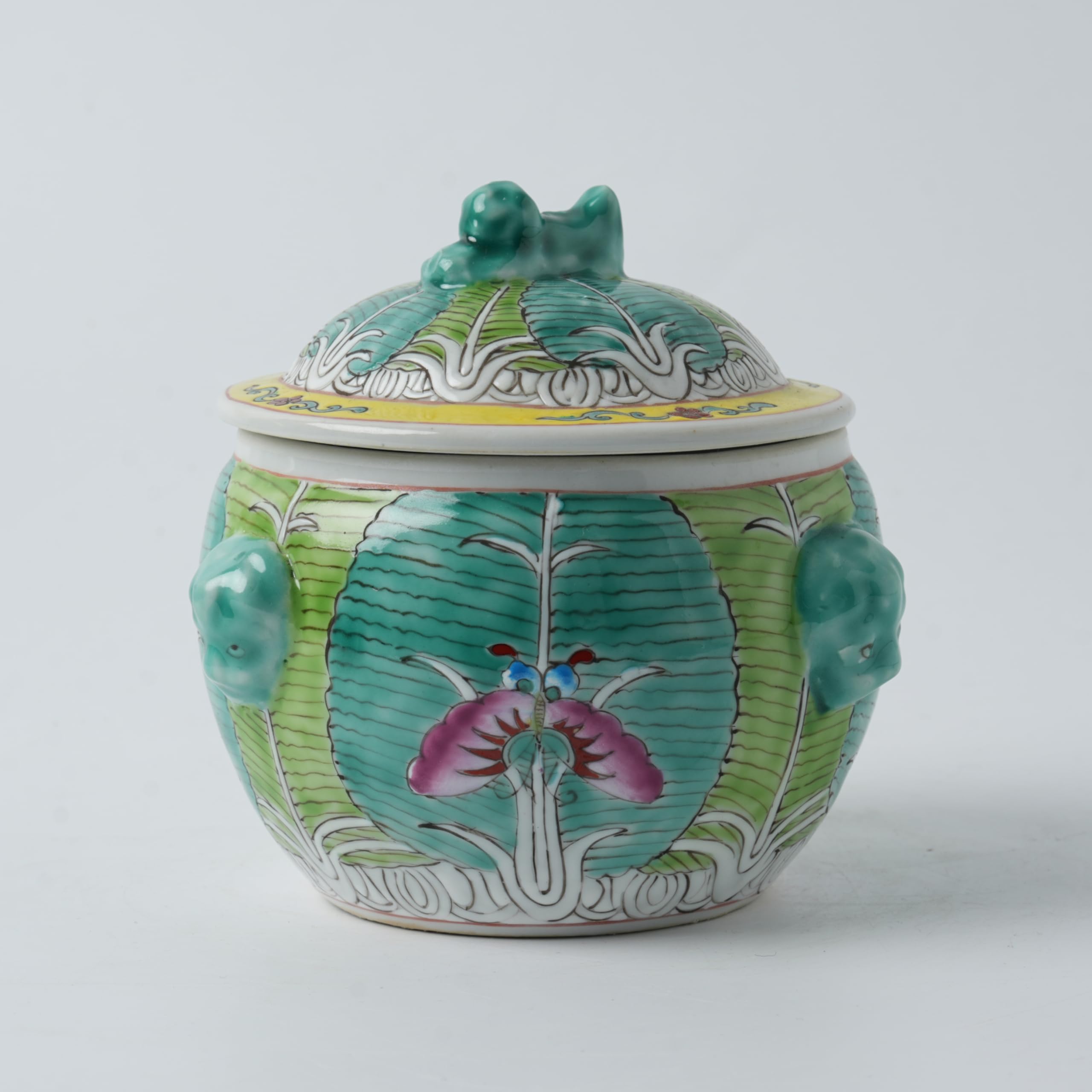 Photo 1 of Chinese Hand-Painted Pastel Bok Choy Ceramic Ginger Jar Butterfly Pattern Rice Drum Ceramic Jar Desk Storage Lidded Jar for Living Room Bedside Decor Home Decor (Circular)