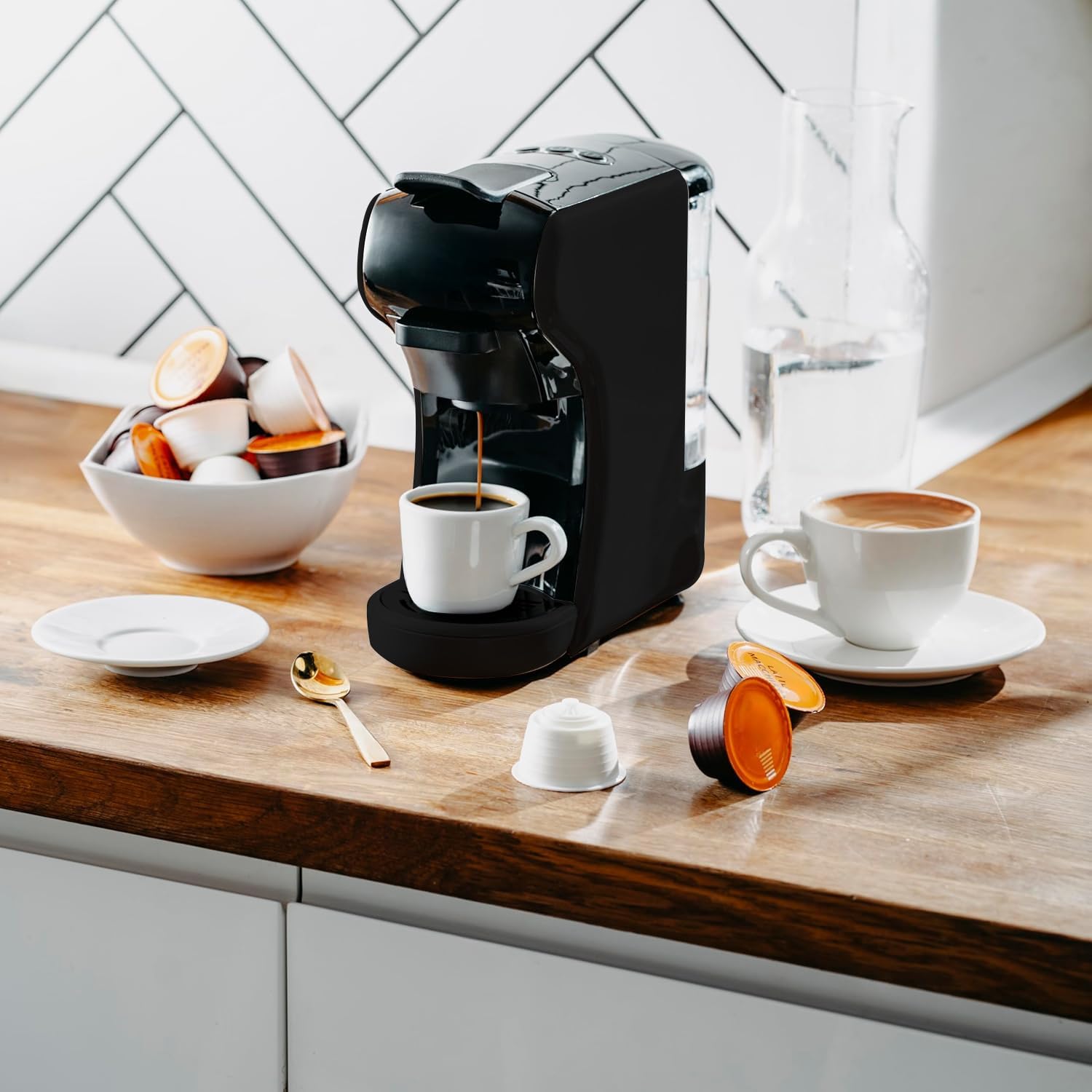 Wintem Macchina Caffè Compatta Grace da 1450W con Arresto Automatico, Selezione Espresso Corto/Lungo, Interruttore ON/OFF e Compatibilità con Capsule e Cialde (Nero)