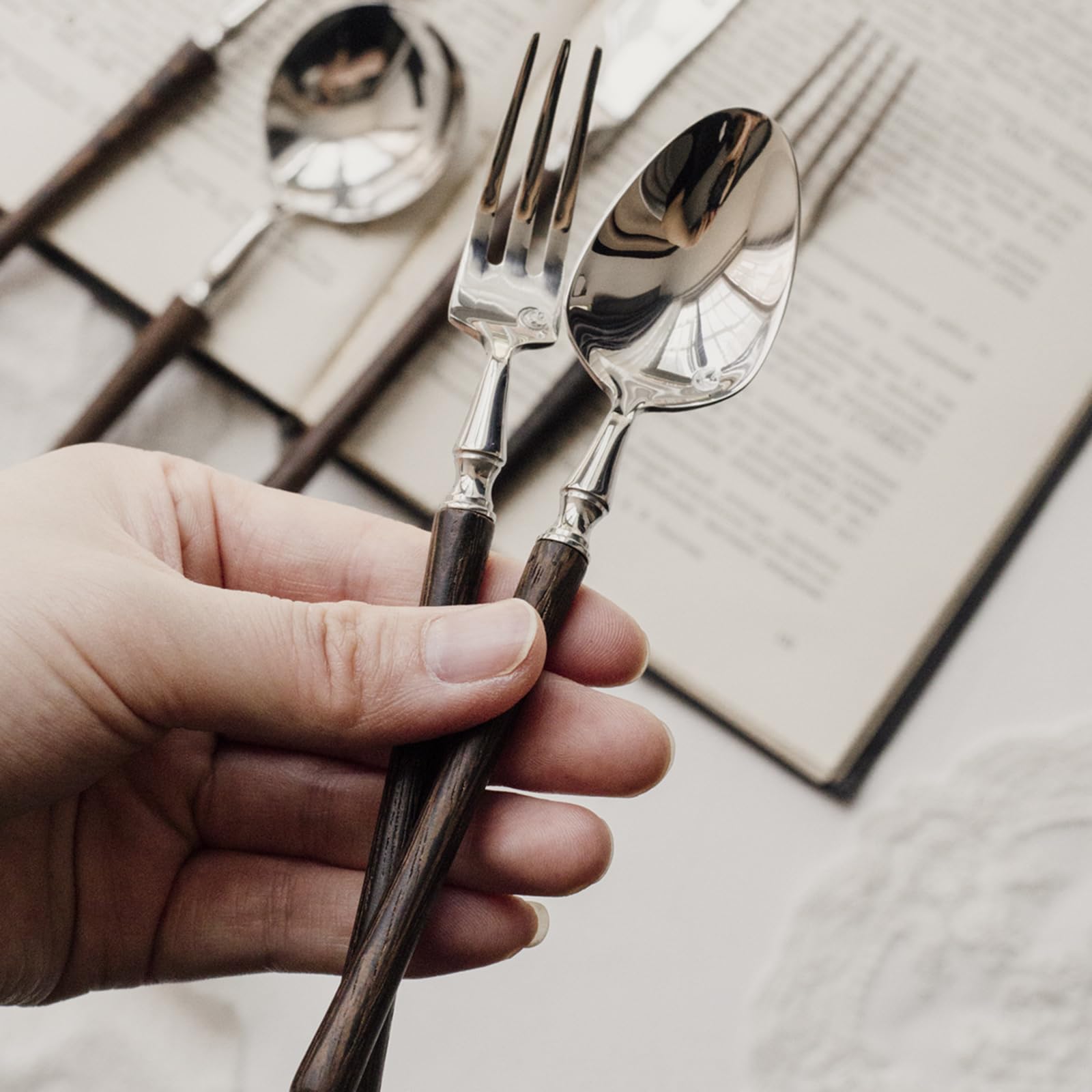 Este Juego de Cubiertos de 36 Piezas Incluye 6 Cubiertos con Mango de Madera, Utensilios de Acero Inoxidable 18/8, vajilla Estilo francés para el hogar, Cocina y Banquetes, Acabado Pulido, a