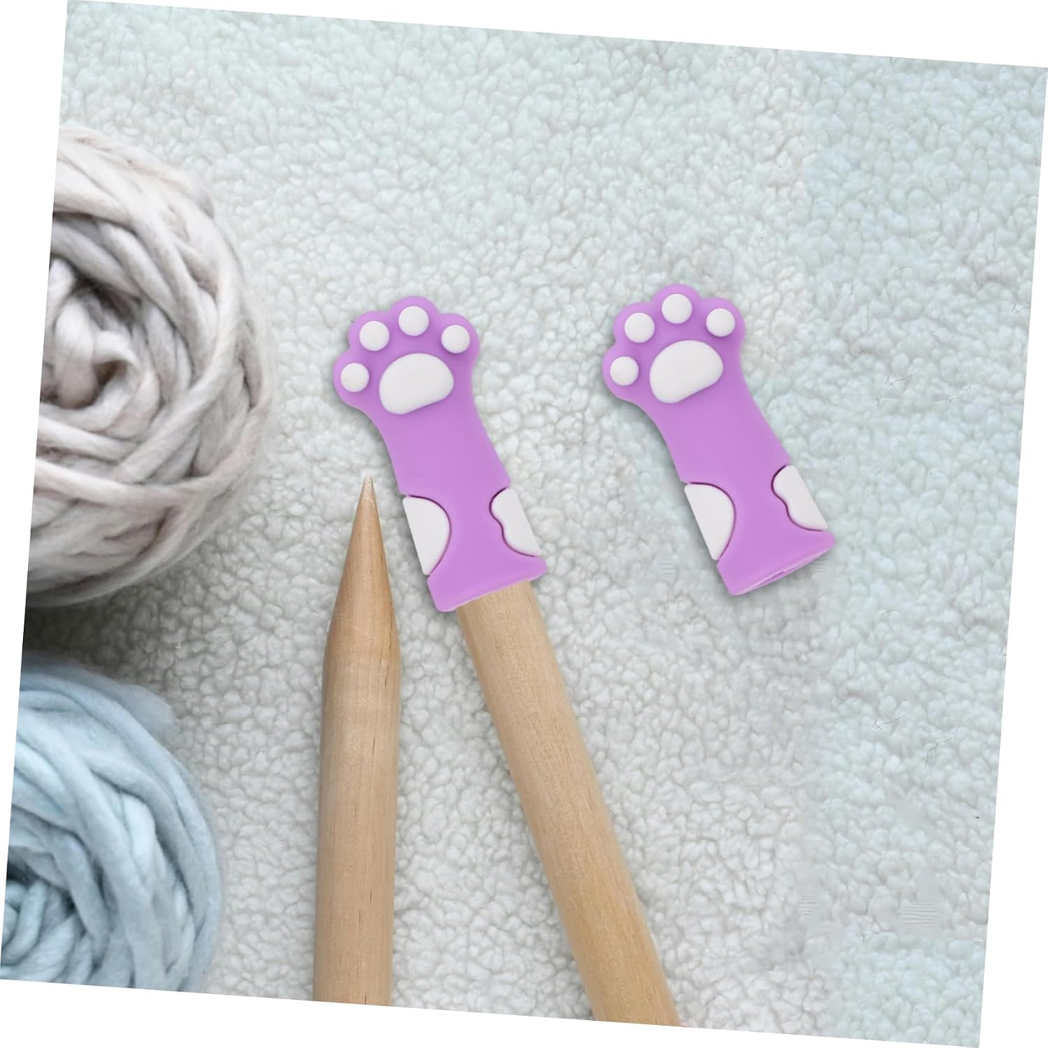HOMSFOU 10pcs Cute Cat Paw Shape Knitting Needle Sleeve Nipper Protective Cases for Cable Needles Finger Protection Stitch Stopper Hook Snag Guard