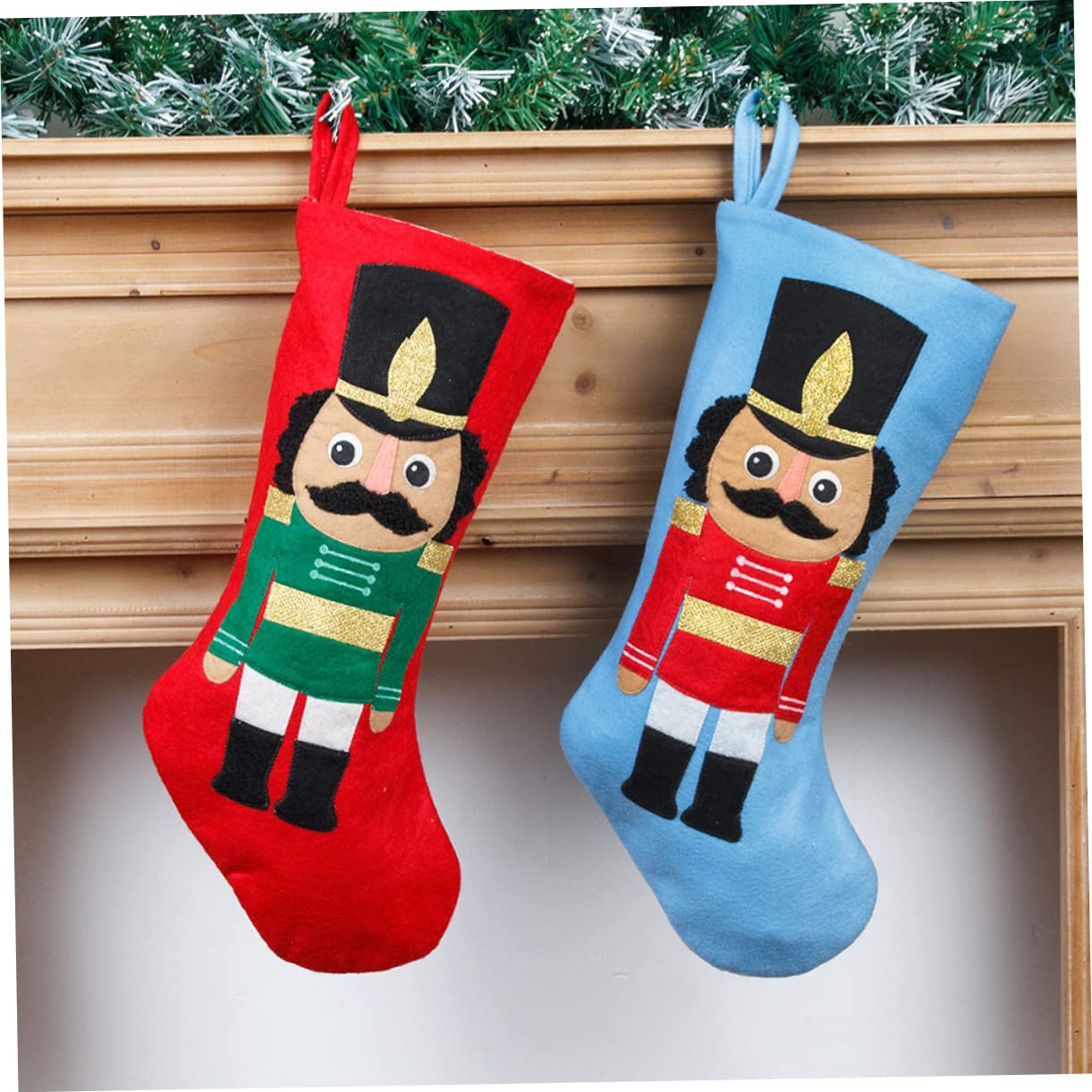 Ciieeo 4 Stück Soldat Weihnachtsstrumpf Weihnachtsdekorationen Weihnachtssocken Weihnachtsstrumpftaschen Weihnachtstüten Christbaumschmuck Filzstrumpf weihnachtsstrumpf dekore