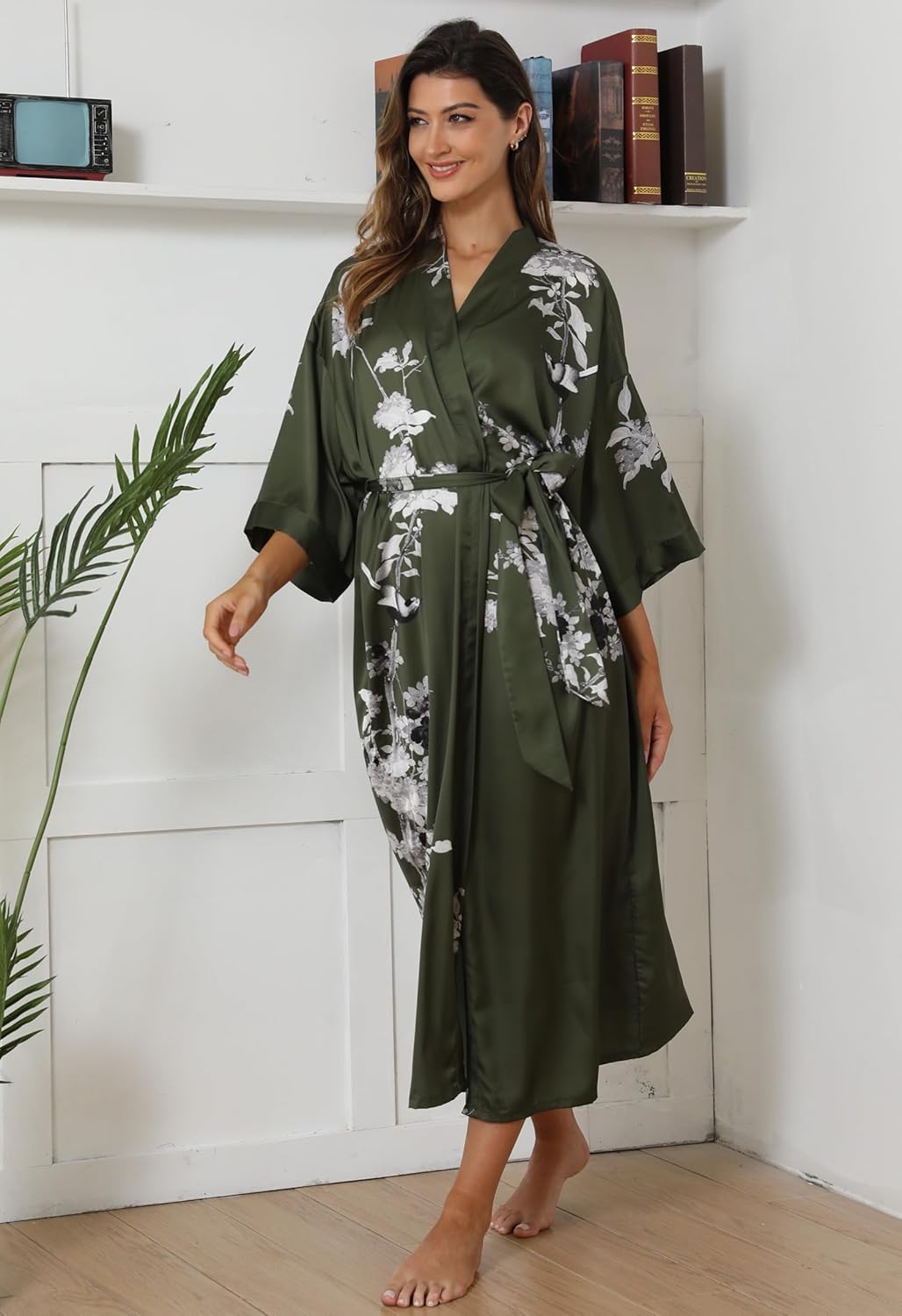 Kihnop Women's Floral Long Kimono Robe Long Satin Robe Long Silk Robe Ladies Kimonos Silky Bathrobe Cover Up, One Size - Image 7