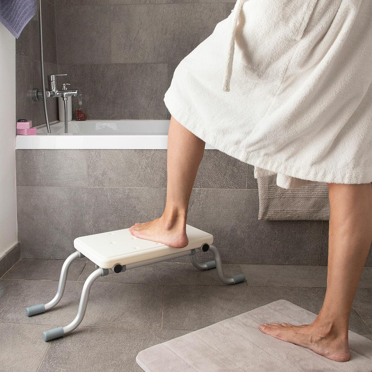 InnovaGoods® 2-in-1 Duschhocker, Rutschfester Duschhocker, ausziehbarer Duschhocker mit 2 Positionen, Duschstuhl für ältere Menschen, Fester Griff, Duschhocker Inklusive Befestigungsmaterial.