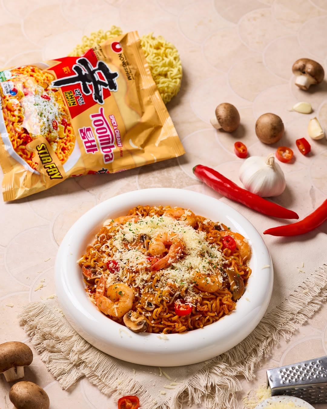 Koreanischer Genuss: 3x Ramyun Toomba - Schnelle Nudelgerichte mit Käse und Schärfe!