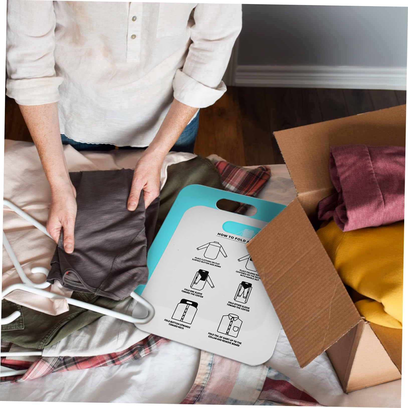 VICASKY Cartella per Camicie e Tavola Pieghevole per Vestiti Adulti, Strumento per Piegare Camicie e Magliette, Set da 2 Pezzi Bianco e Azzurro, Organizzatore Salvaspazio
