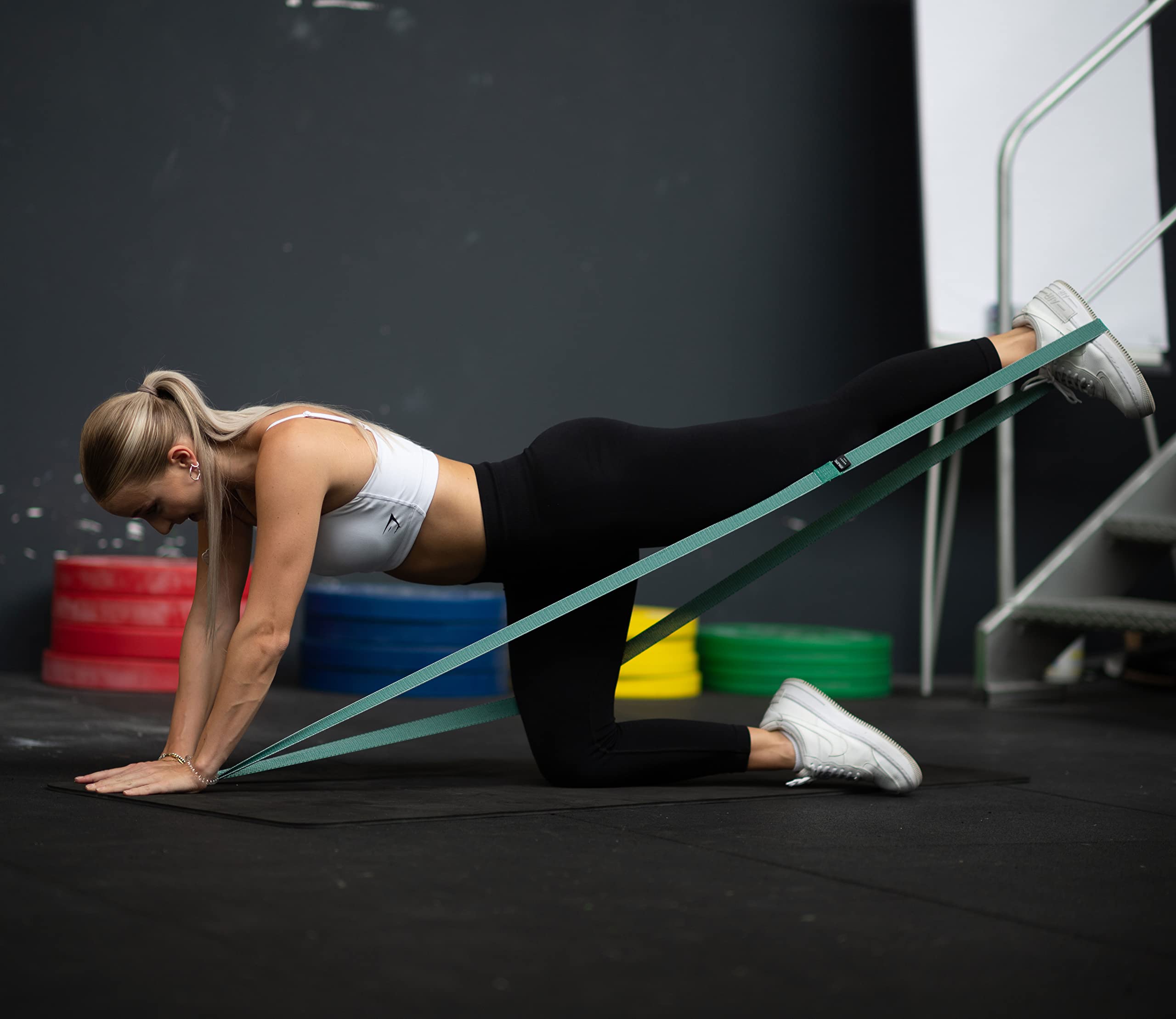 ATHLETIC AESTHETICS Premium Resistance Bands/Widerstandsbänder mit Stoff [ Als Fitnessband und Fitnessbänder Set + Tasche und Videokurs] Fitness Band z.B. als Klimmzughilfe für Damen & Herren