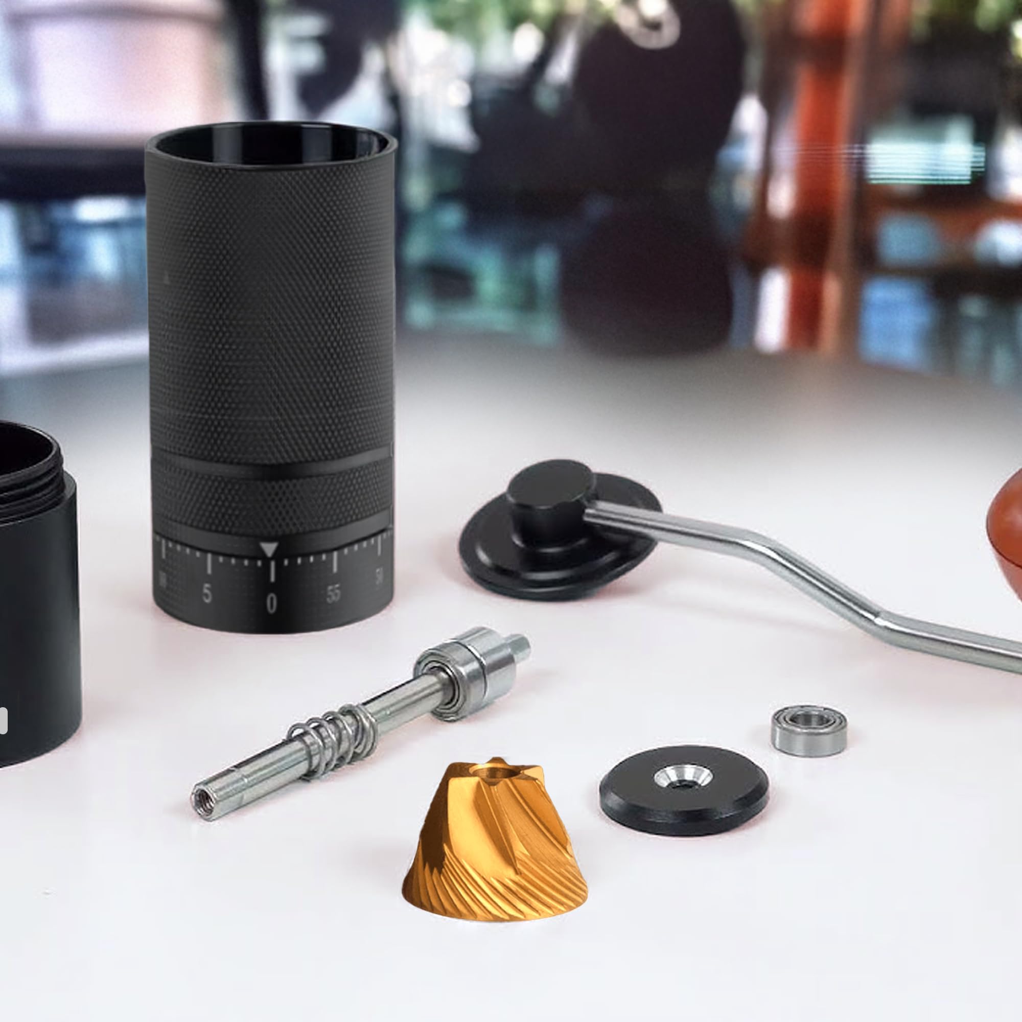 Ręczny młynek do kawy Grind Craft – 60 ustawień mielenia, tytanowy zadzior, kompaktowy i przenośny do espresso, prasy francuskiej i zaparzania nalewania, czarny.