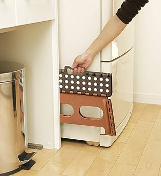 どっしりとした踏台 本職による手作り品です。 どっしりとした踏台 本職による手作り品です。