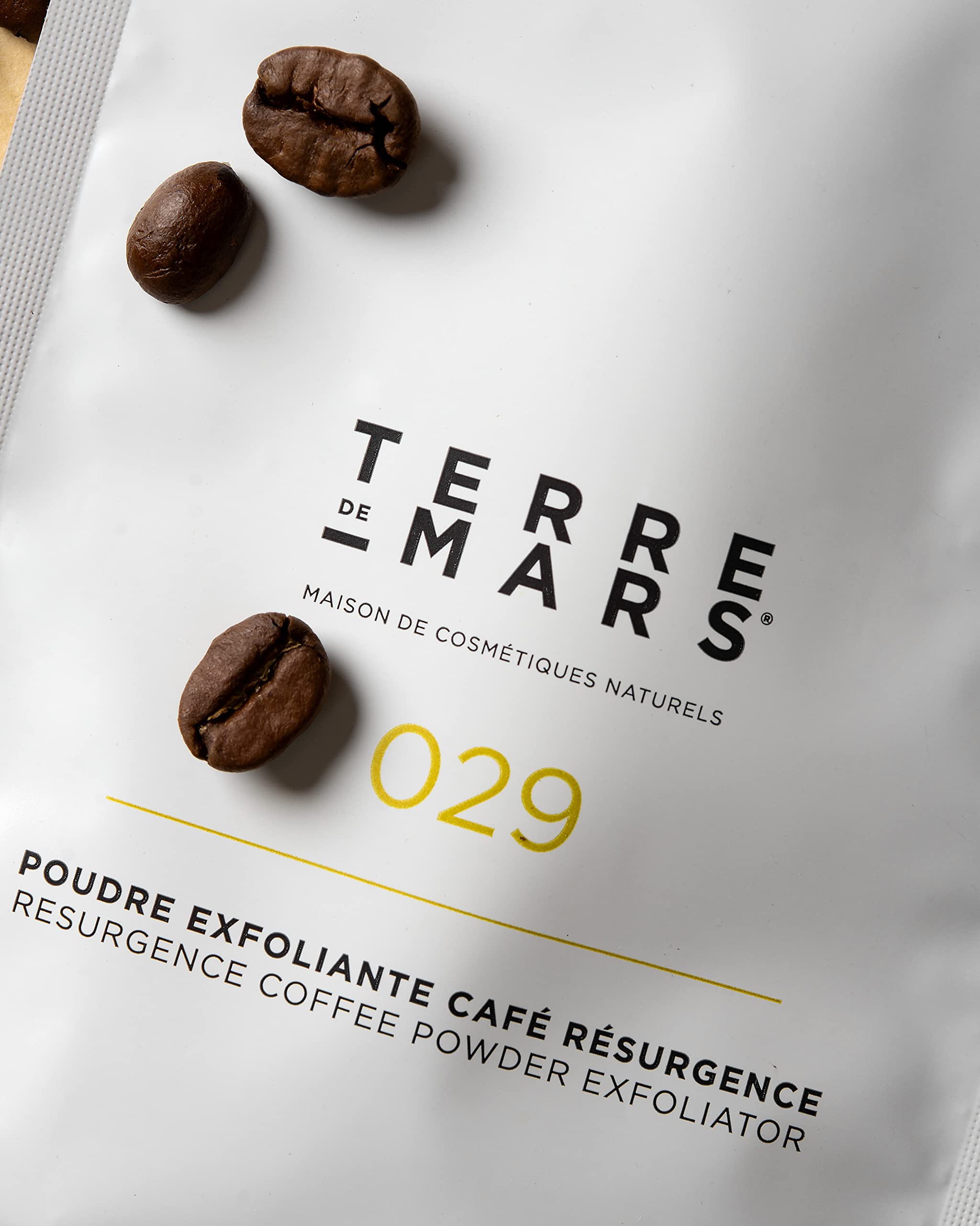 TERRE DE MARS| Resurgence Coffee Powder Exfoliator | Cosmos Organic | Café Arabica | Coconut | Castor oil| Exfoliates | Moisturizes | Nourishes | 20gm