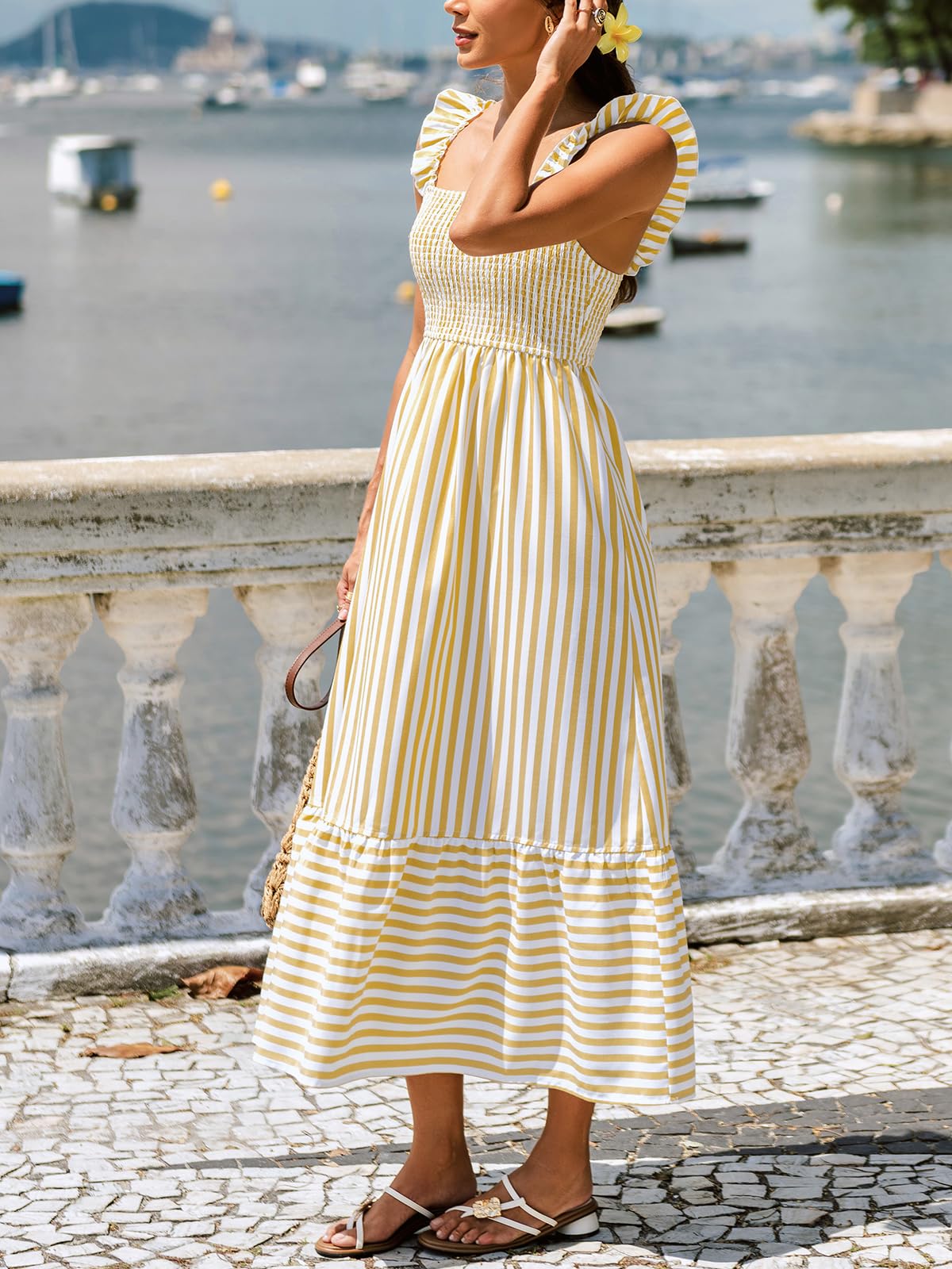 CUPSHE Damen Sommerkleid Gestreift Flatterärmel Maxikleid Eckiger Ausschnitt Gesmokt Boho Kleid A-Linie Strandkleid