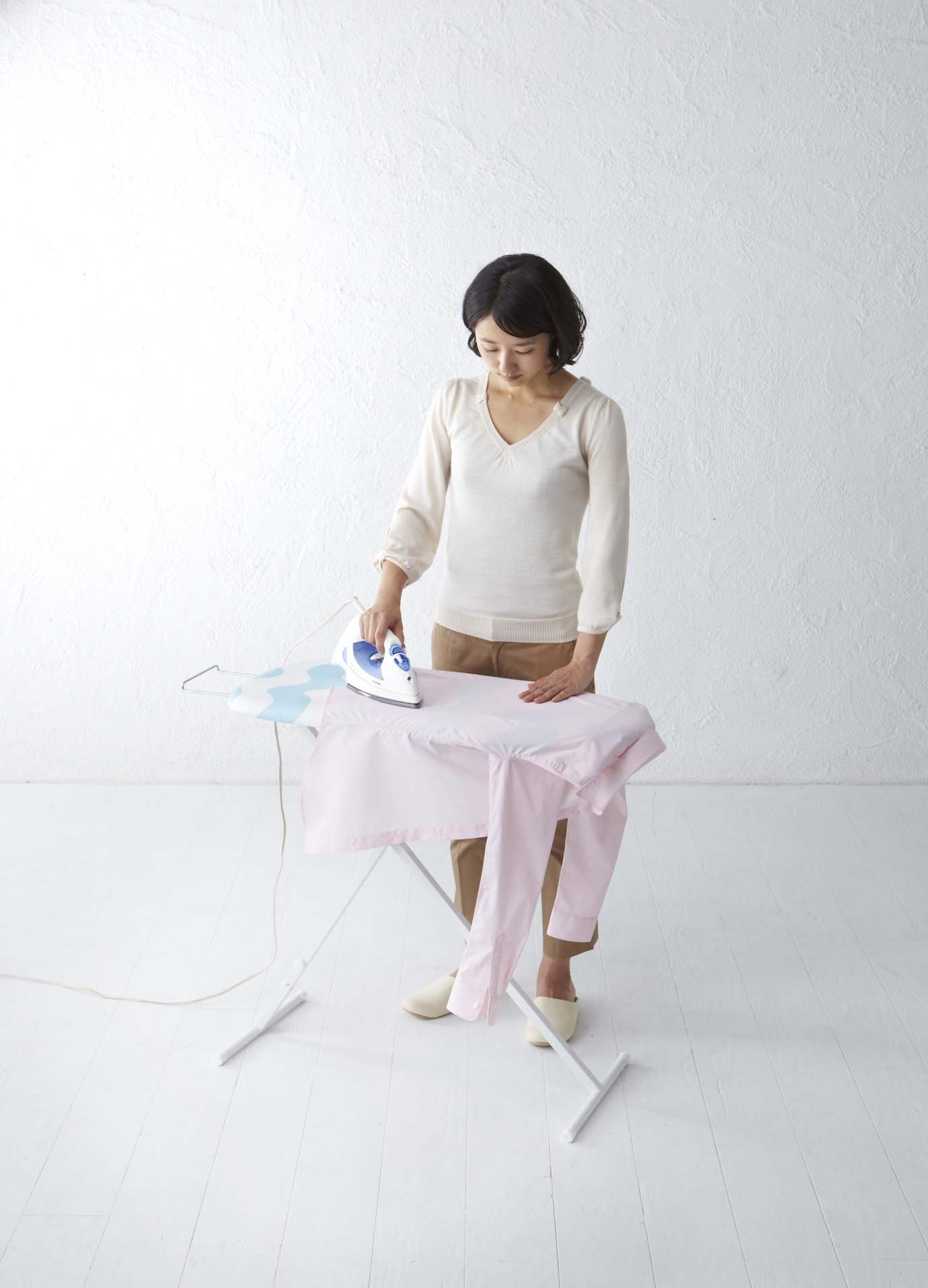 スタンド式おてがるプレスアイロン台ウェーブ 送料無料 即日発送 Amazon.co.jp : 山崎実業(Yamazaki) スタンド式おてがるプレス