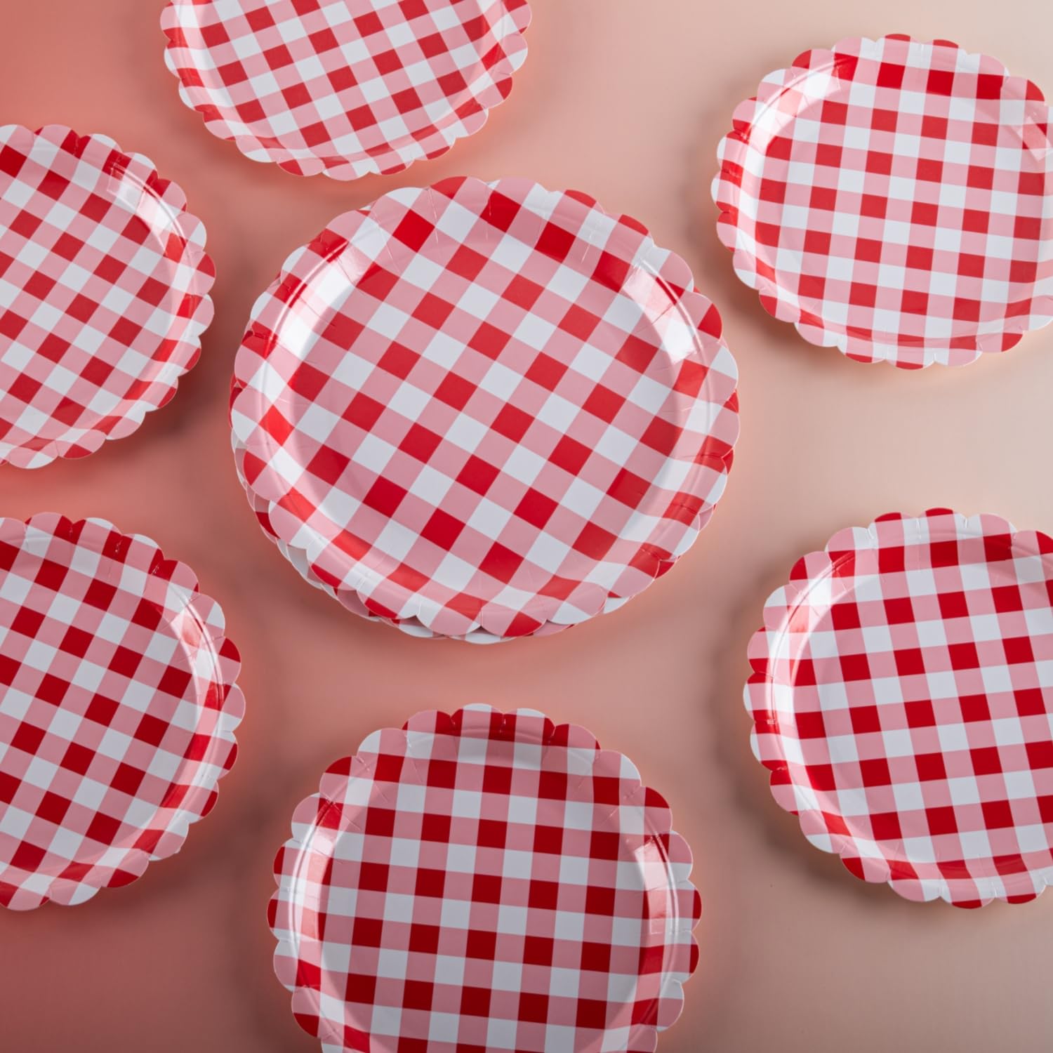 Set di piatti per feste, bicchieri e tovaglioli per 25 ospiti, include piatti di carta smerlati a quadretti rossi (17,8 e 22,9 cm), perfetti per feste, eventi e celebrazioni