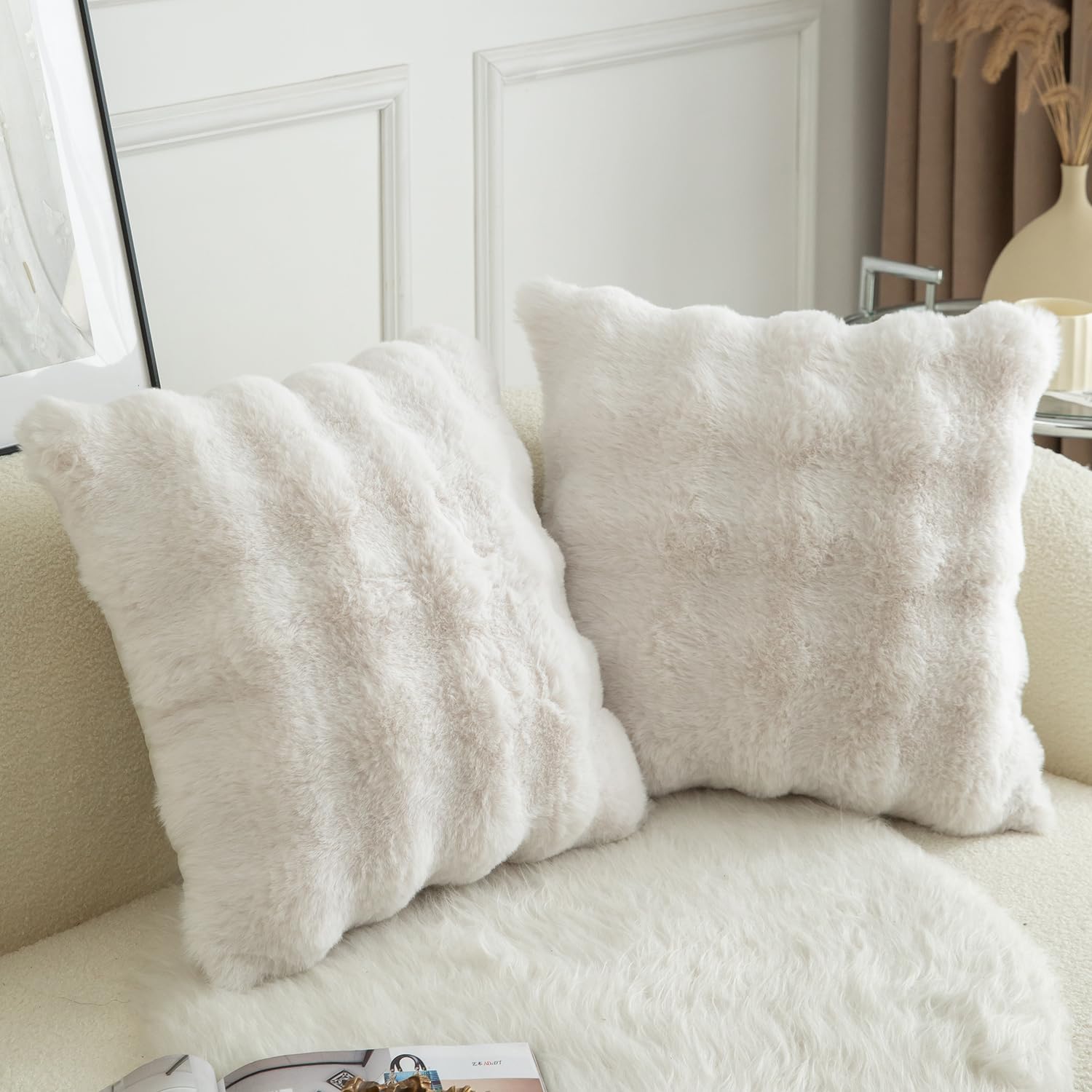 MANDIOO Pack of 2 Thick Plush Wool Decorative Throw Pillow Covers Super Soft Wave Bubble Fur Velvet Cushion Covers Pillow Shams for Couch Bed Living Room 26x26 Inch Cream White