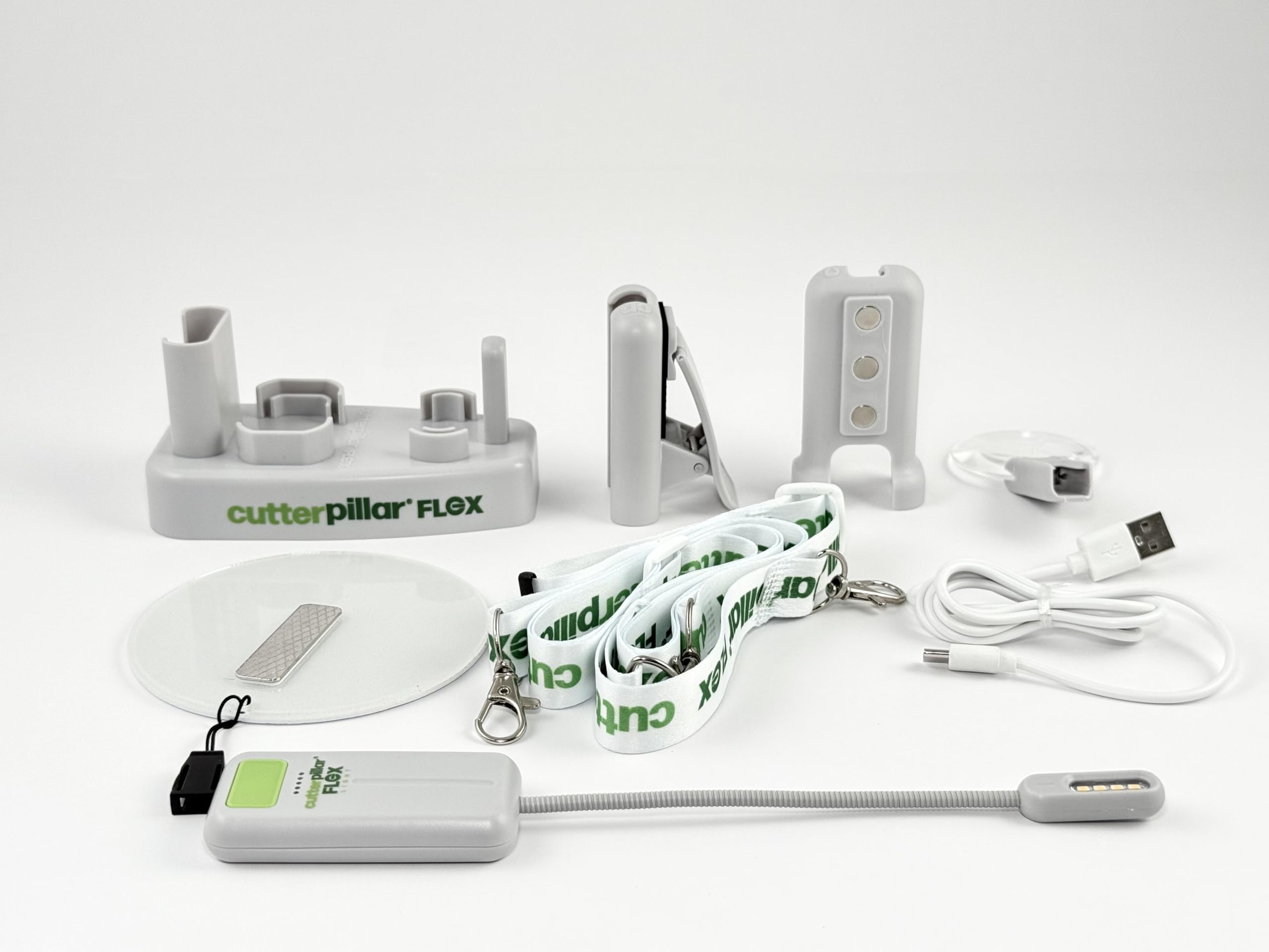 Kit de accesorios de luz LED flexible Cutterpillar para acolchado, costura y manualidades. Recargable por USB con 3 modos de brillo y 10 horas de autonomía.