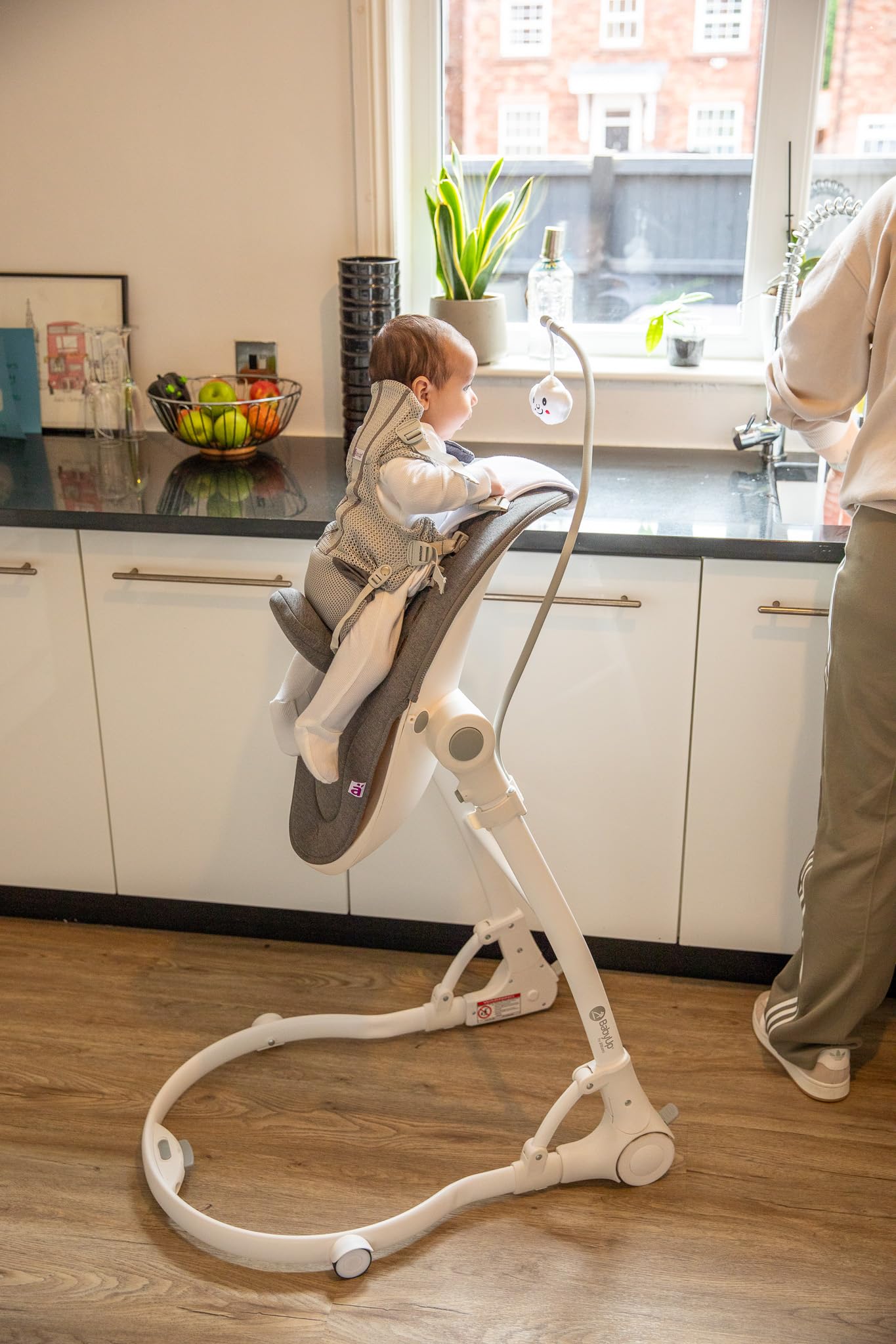 Seggiolino Antireflusso per Neonati | Sedia Upright per Reflusso e Coliche | Dalla Nascita ai 3 Anni | Seduta Regolabile a 70° Convertibile in Seggiolone