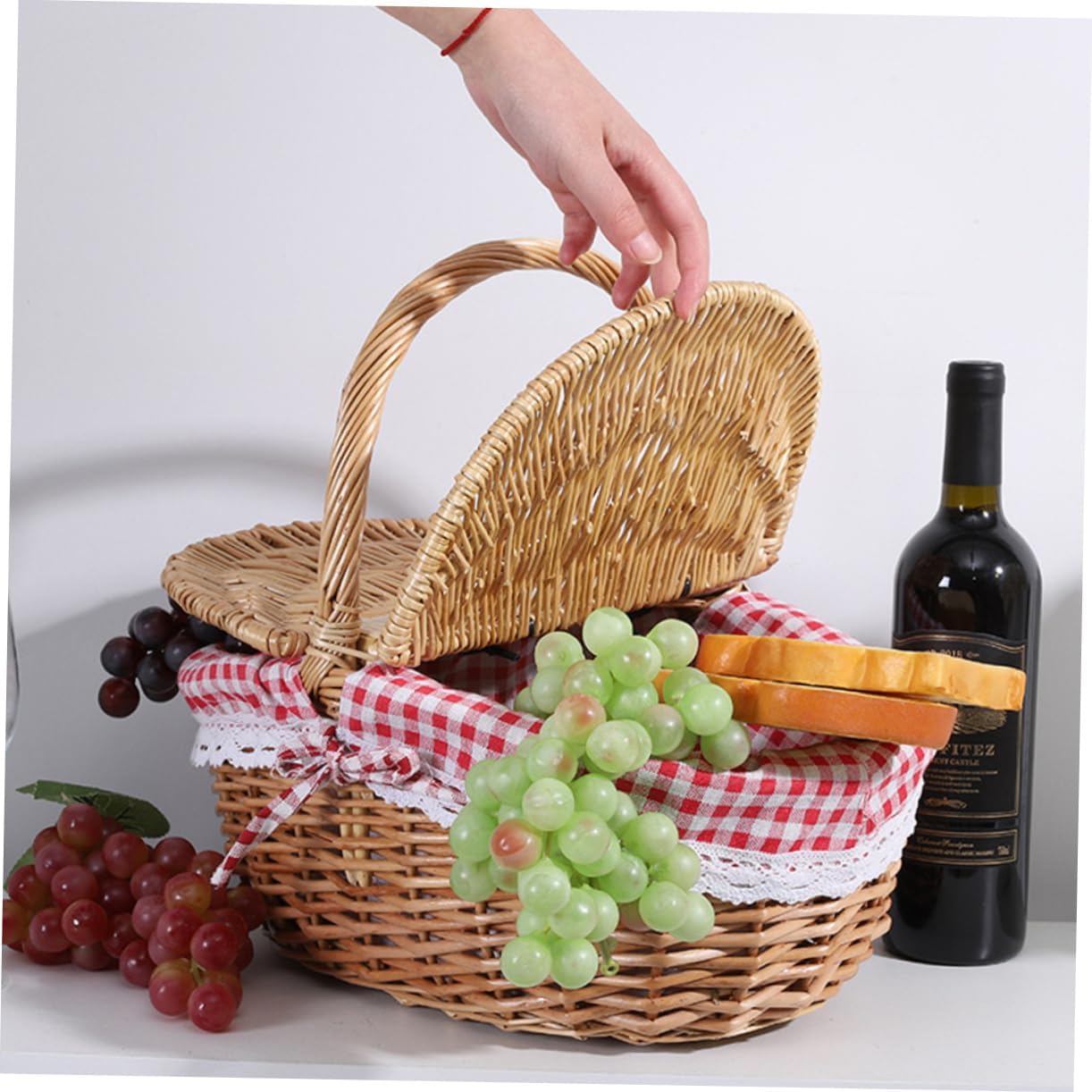 Woven Picnic Basket with Lid Rustic Storage Basket for Fruits Snacks Sundries Delicate Design for Outdoor Gatherings Road Trips Picnics