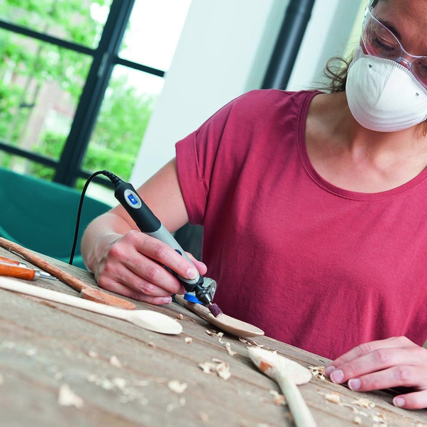 ペン型ミニルーター5段変速 9種11ピース入り 最大22,000回転/分 リューター 彫刻/削り出し/汚れ落とし/磨き/研磨 [並行