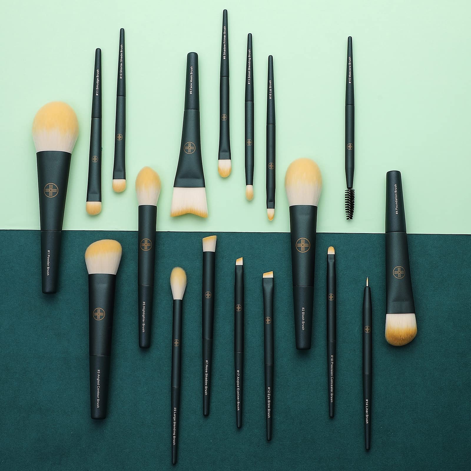 EIGSHOW Set di pennelli da trucco professionali da 18 pezzi con cilindro ecologico, supporto da 2 tazze, base sintetica di alta qualità, correttore di polvere, fard, mix di occhi, labbra, kit di