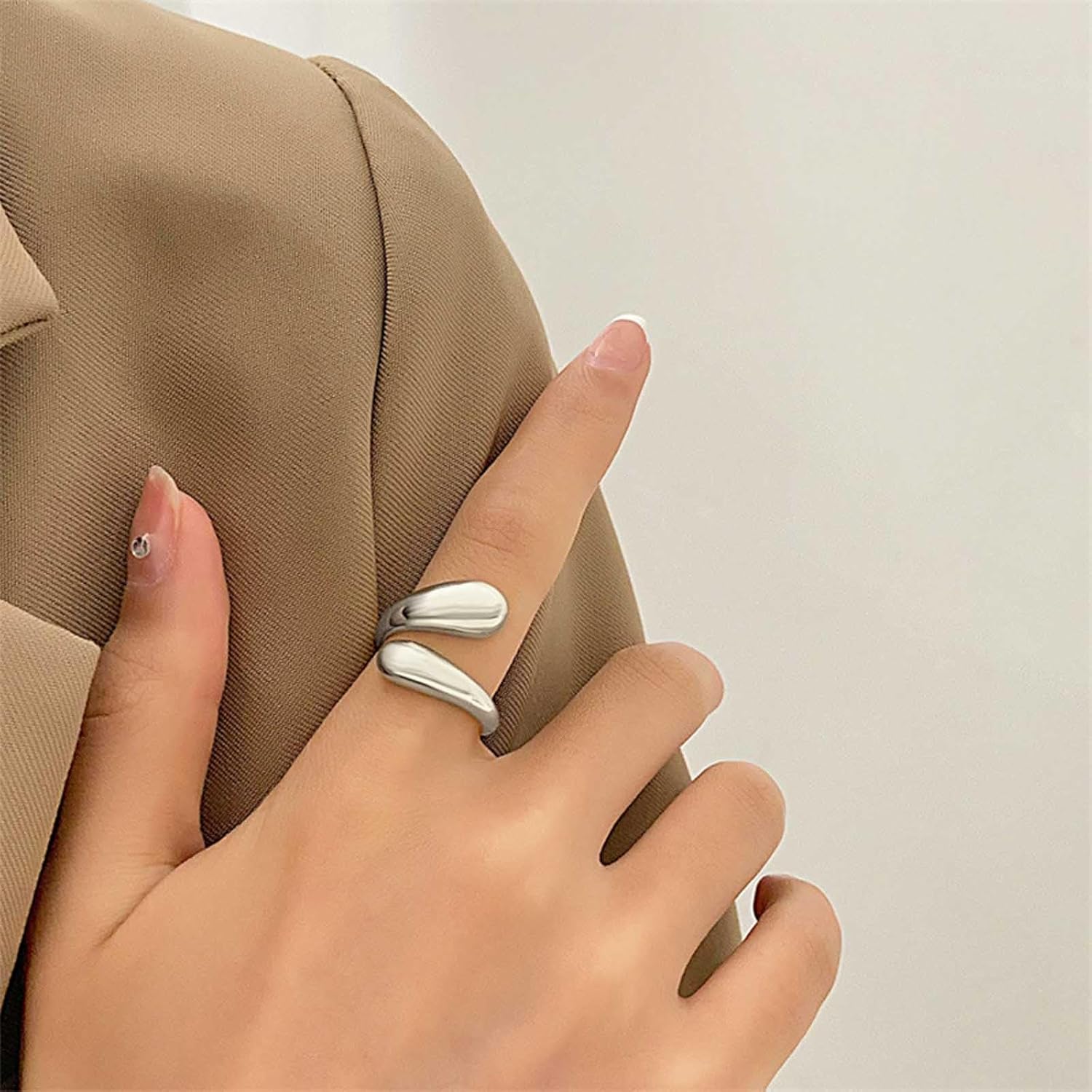 Minimalist Chunky Geometric Dome Ring Polished Adjustable Gold Ring Thick Metal Wrap Ring Twisted Open Finger Rings Stackable Geometric Finger Ring Statement Ring Jewelry for Women - Image 2