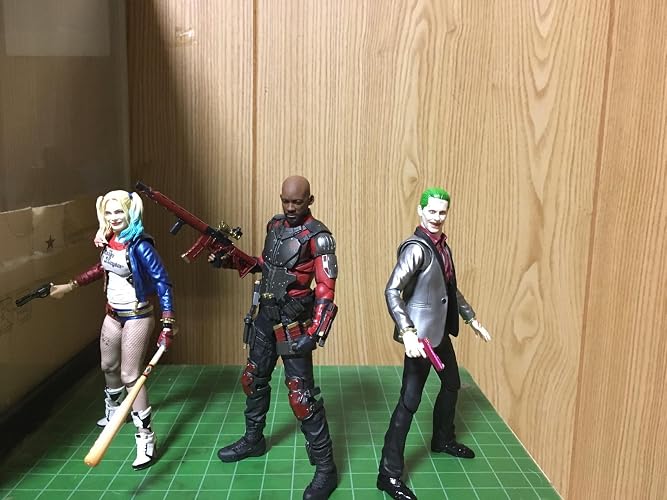 Amazon.co.jp: バンダイ(BANDAI) S.H.フィギュアーツ デッドショット