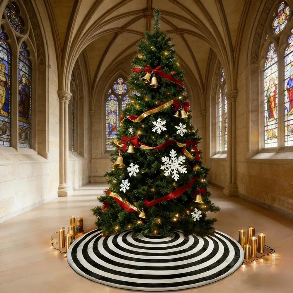 Black and White Velvet Spiral Tree Skirt