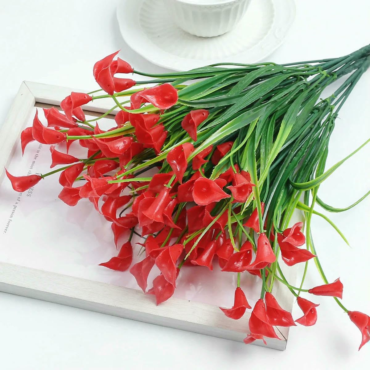 AYHTUD Artificial Calla Lily Bouquet 33cm Fake Flowers for Home Room Decor Garden Wedding Decor Outdoor Vase Flower Arrangement-Red