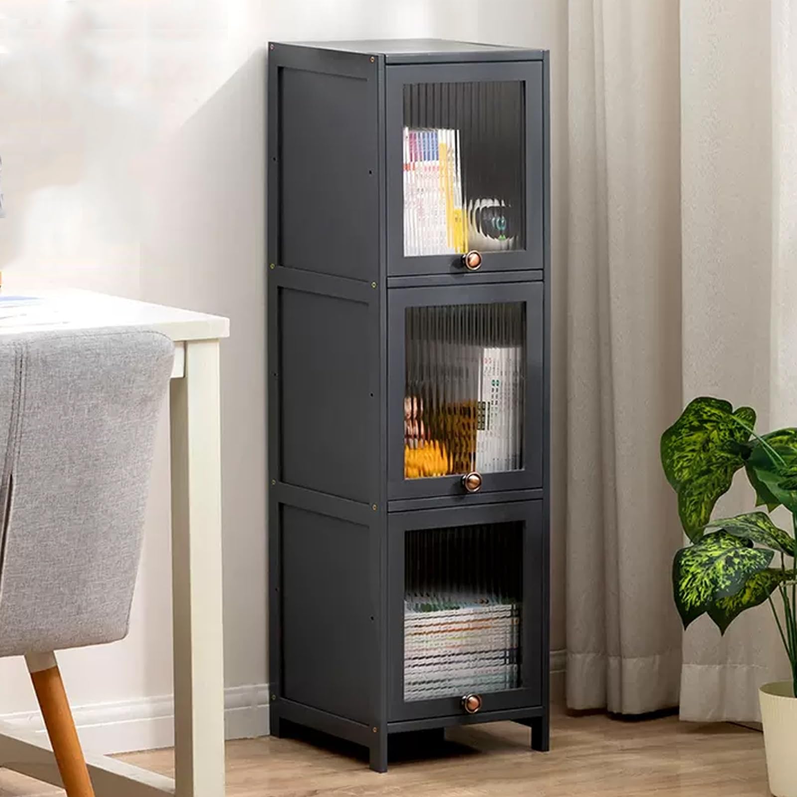 Przezroczysta bambusowa witryna z drzwiami na zawiasach - pyłoszczelna szafka na przedmioty kolekcjonerskie i wystrój domu, szczelny design, łatwy w instalacji, elegancki szary kolor.