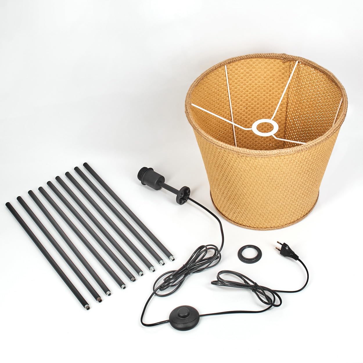 HOFSTEIN Lámpara de pie Palmeiros, lámpara de pie de metal/cuerda/rafia en negro/natural, E27, diseño escandinavo, estilo bohemio, altura 156 cm, diámetro de 37,5 cm, interruptor de pie – salón