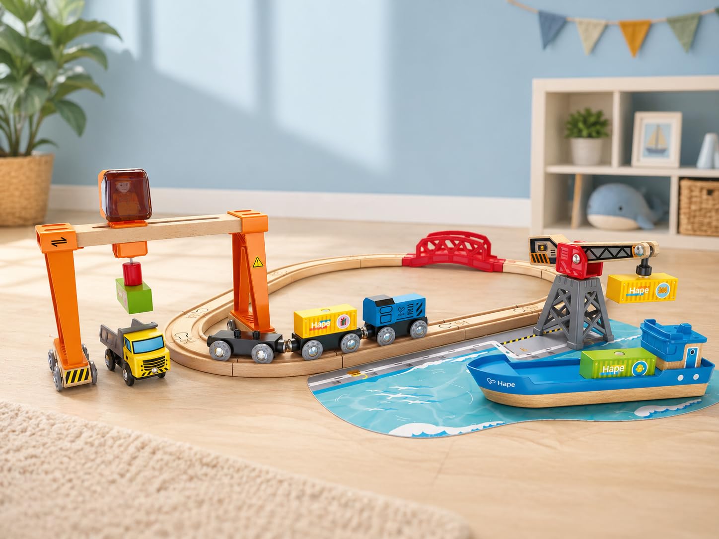 Hape Eisenbahn Set XXL, Zug Starter Set mit großem Schienen Ausbau, Zubehör & Lok Erweiterung, Holzeisenbahn Komplettset ab 3 Jahren