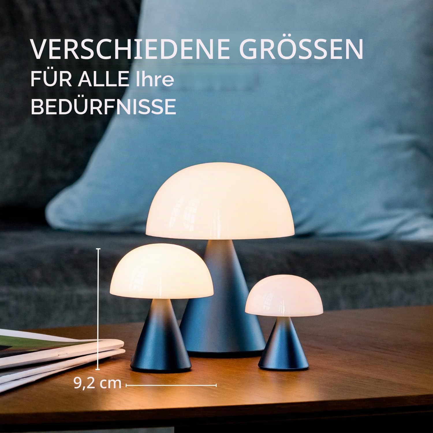 Lexon MINA M Wiederaufladbare kabellose LED-Tischlampe, für Nachttisch oder Schreibtisch, mit Dimmer, bis zu 12 Stunden Akkulaufzeit - Dunkelrot