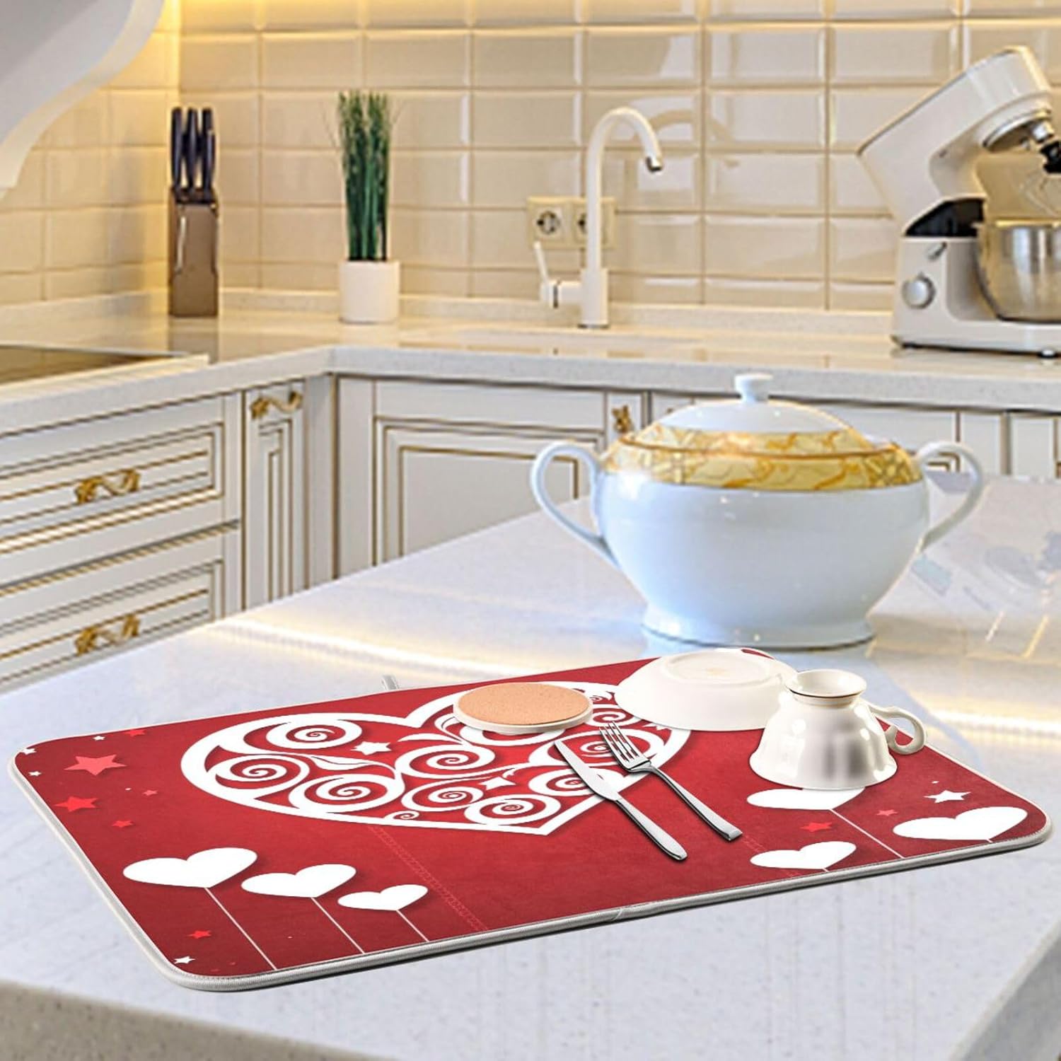 バレンタインシーズン限定「キットカット ハートフルベアー」大人気コラボレーション第二弾が登場 | News | The SAZABY LEAGUE バレンタイン ハート 食器乾燥マット 16x18インチ レッド Car Be Mine Kiss Me Cupid 乾燥パッド 食器