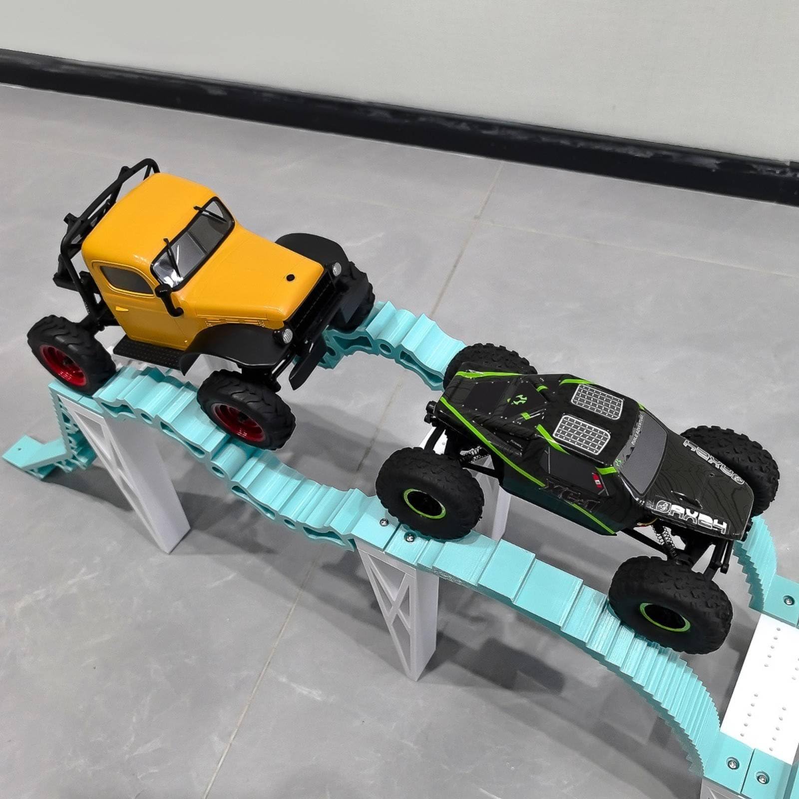 Rc Climbing Crawler Tracciato Ostacoli Rampa Regolabile per Modelli 1/18 1/24 1/30 Configurazione Modulare Simulazione Realistica Adatta per Pratica di Guida Ambienti Interni