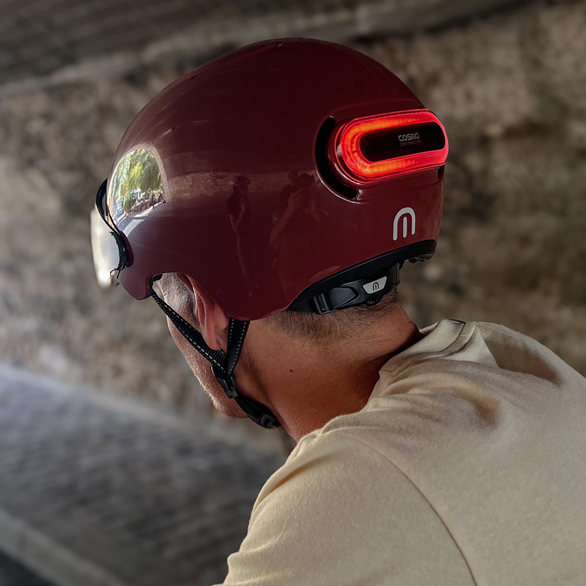Cosmo Connected Cosmo Fusion+ Casque Intelligent Vélo Trottinette Visière Adulte Clignotants Feu Freinage Automatique Détection Chute