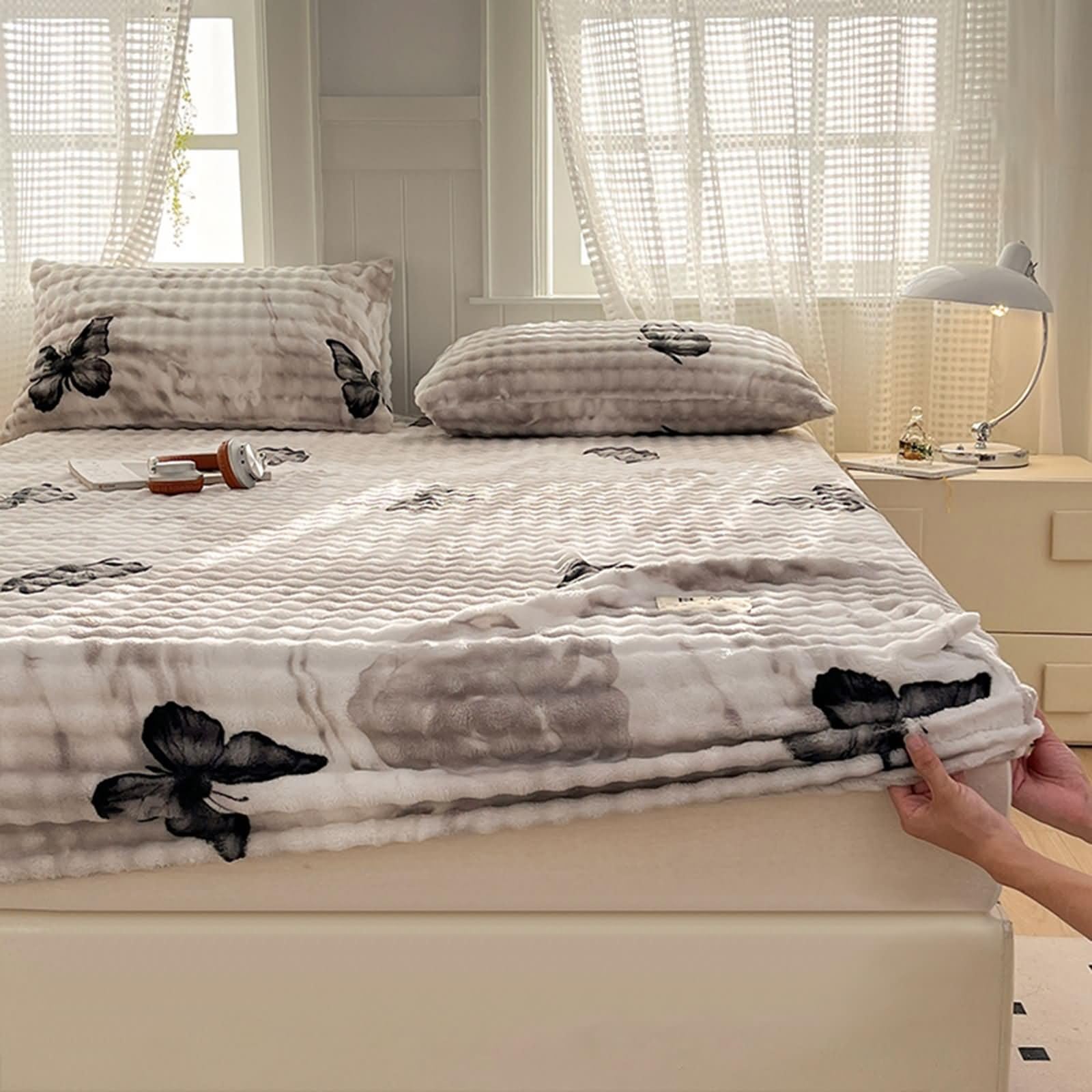 Prześcieradło z gumką 120 x 200 cm – aksamitne – fioletowe – wysokość materaca do 5-91 cm – prześcieradło z gumką, jednokolorowe, ciepłe prześcieradło z gumką do łóżek kontynentalnych bez poszewki