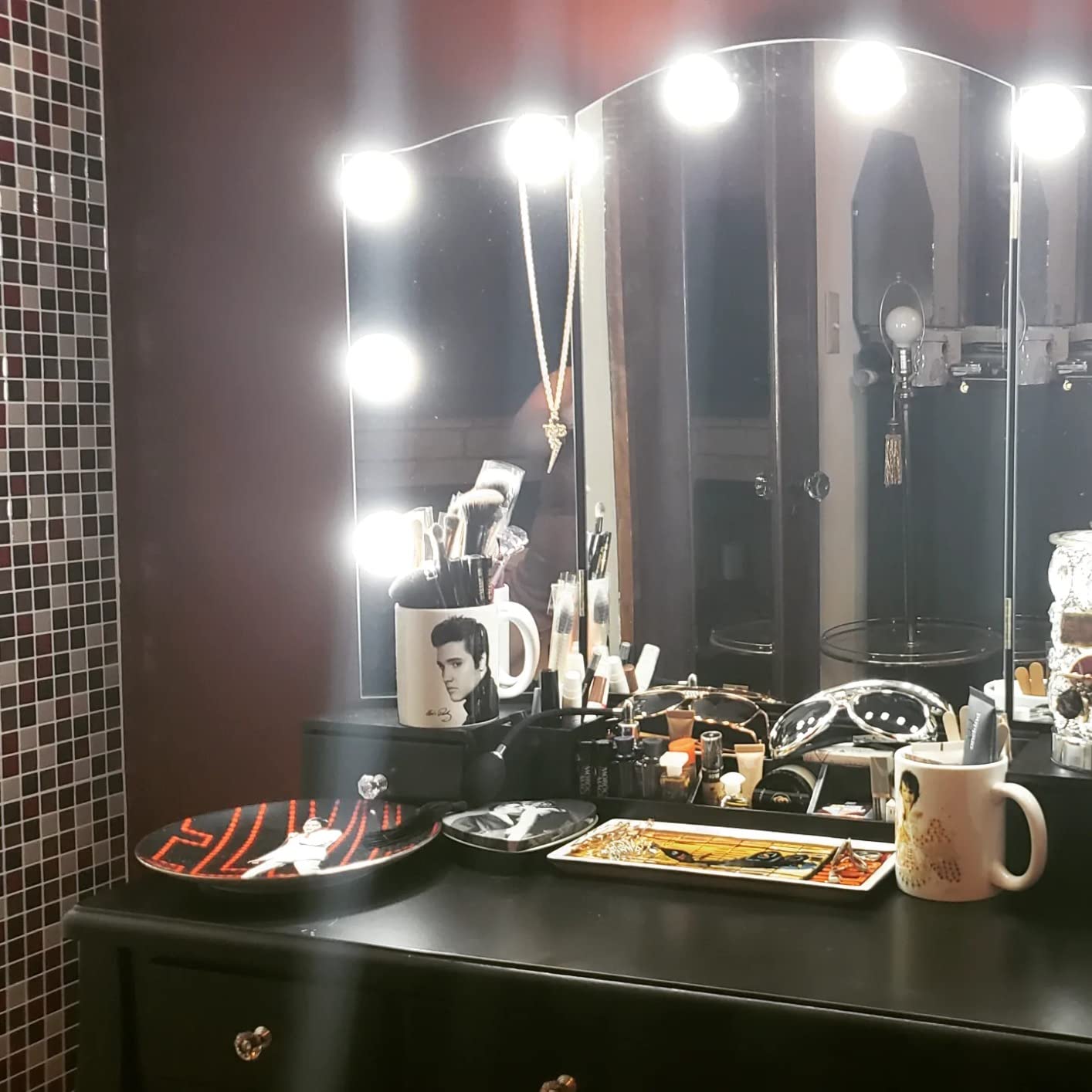 39/mo Finance BEWISHOME Vanity Set with Lighted Mirror, Makeup