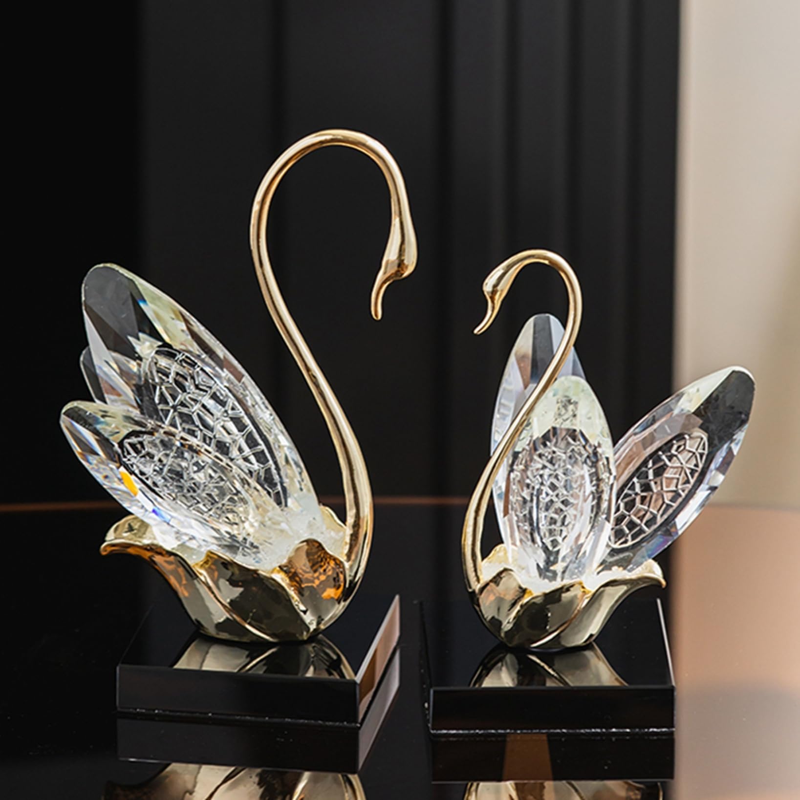 リビング書斎机装飾置物、水晶ガラス恋鳥1対