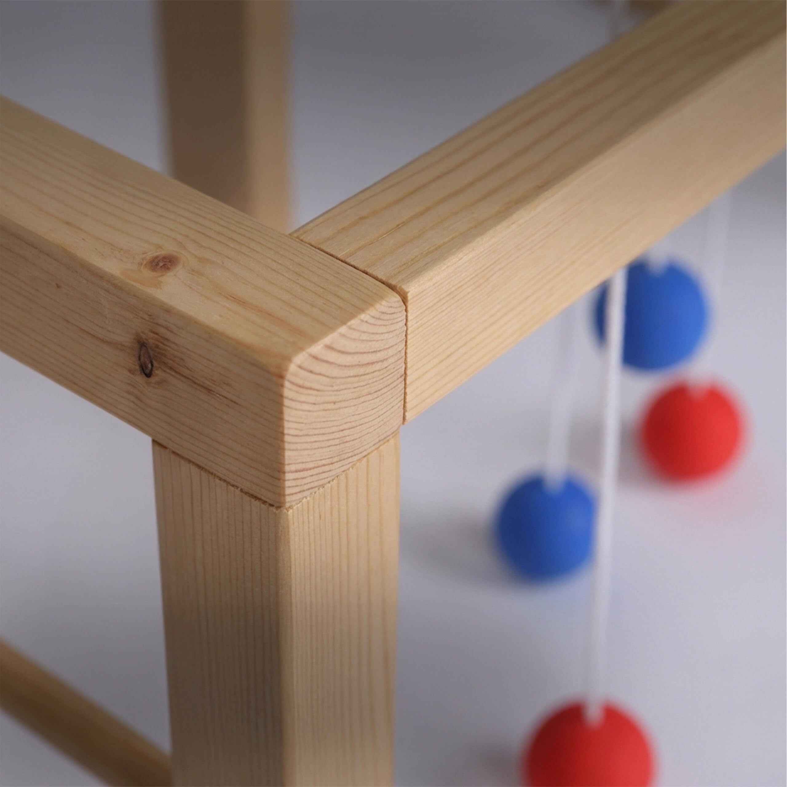 Relaxdays Ladder Golf, Jeu de Lancer extérieur pour Enfants, Bois Naturel, 89×64×45 cm, 6 balles