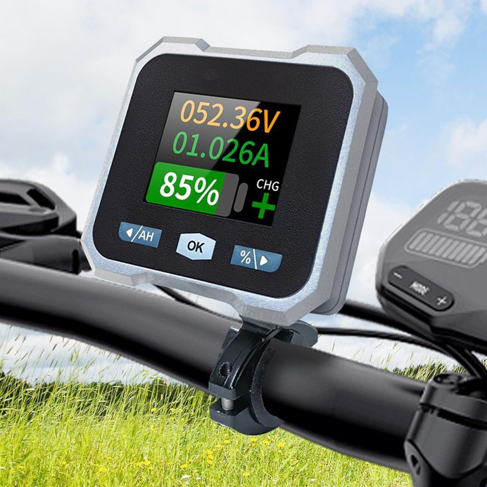 Batteriemonitor mit Shunt, 100 A, 10–100 V, Digitales Strom-Voltmeter, Amperemeter für Wohnmobil, Motorrad, Golfwagen, Solarpanel-Batterie mit 1,8-Zoll-Farbbildschirm,