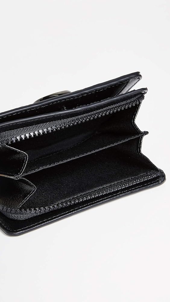 Amazon.com: Marc Jacobs Women's The Utility Snapshot Tonal Slim