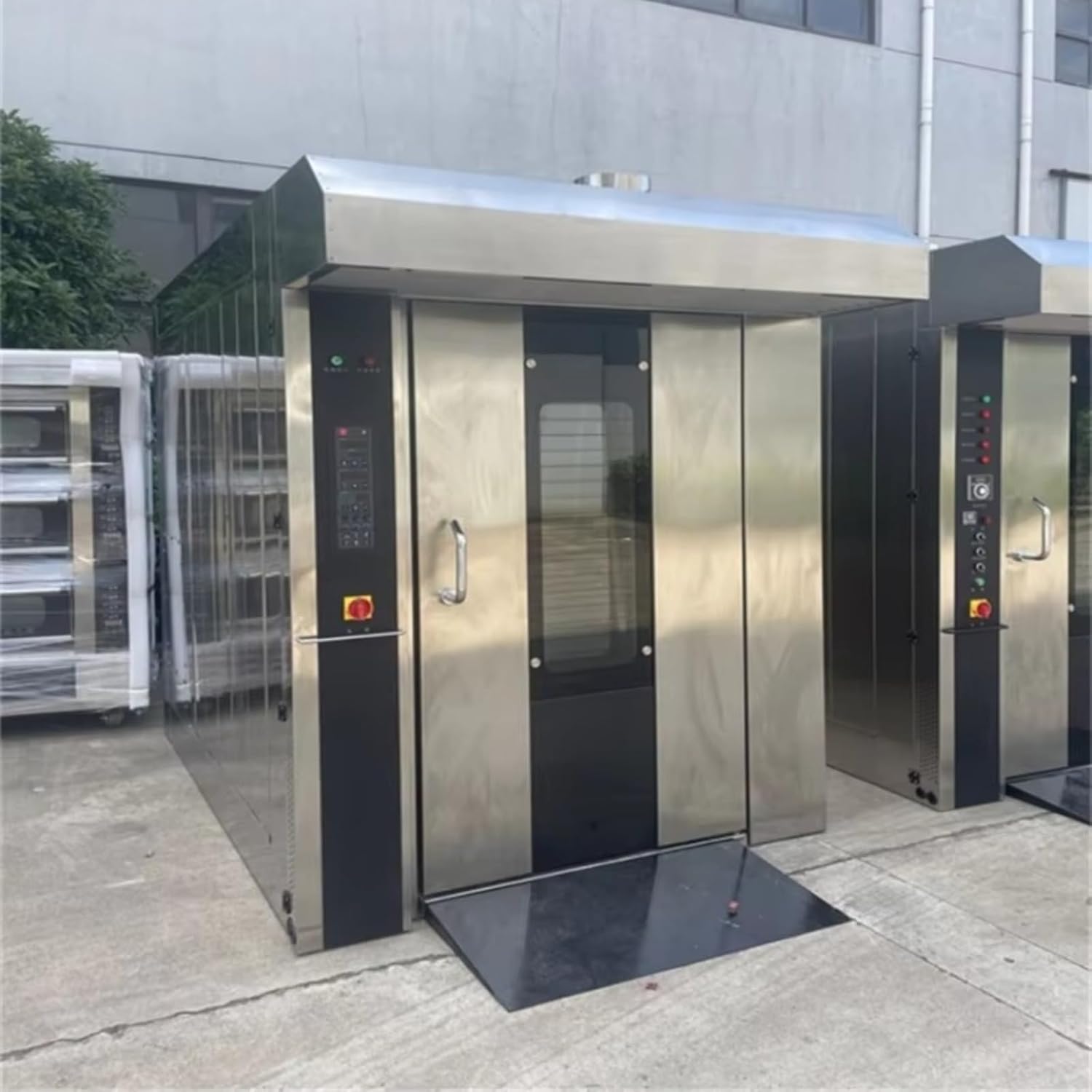 32 Tray Rotary Commercial Bakery Oven, Rotating Bread Baking Equipment with Steam System and Uniform Heat Distribution, Large Capacity Convection Design for Food Service Kitchen