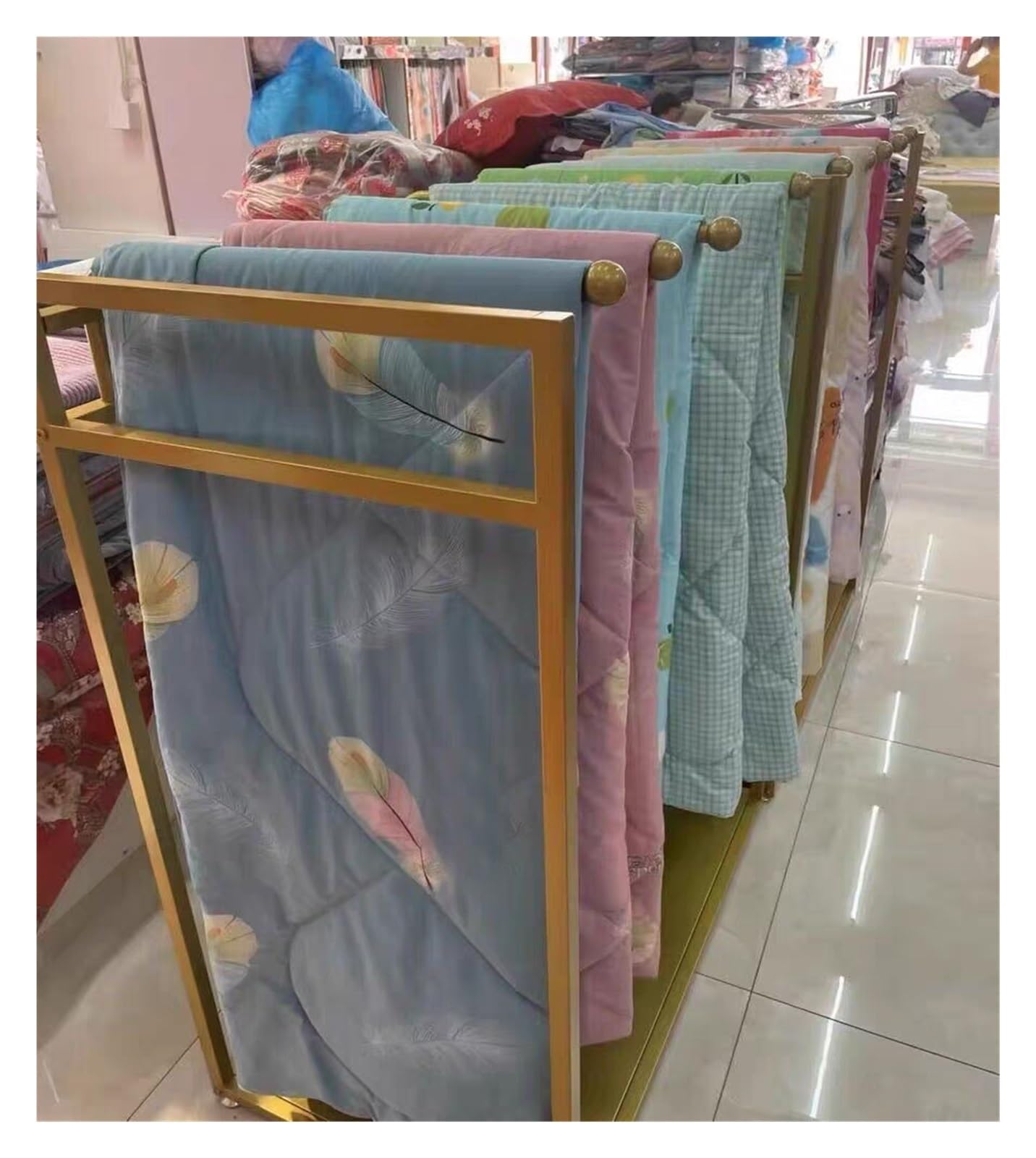 Shelf Quilt Rack Stand for Bedroom/Laundry/Living Room, Free Standing Fabrics Curtains Scarf Hanging Shelf with 5 6 8 Swivel Bars, Gold Iron Frame (Gold 6 Hanging Rods)